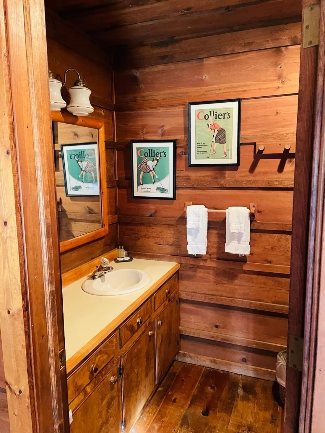 Bathroom in Drummond Island Resort