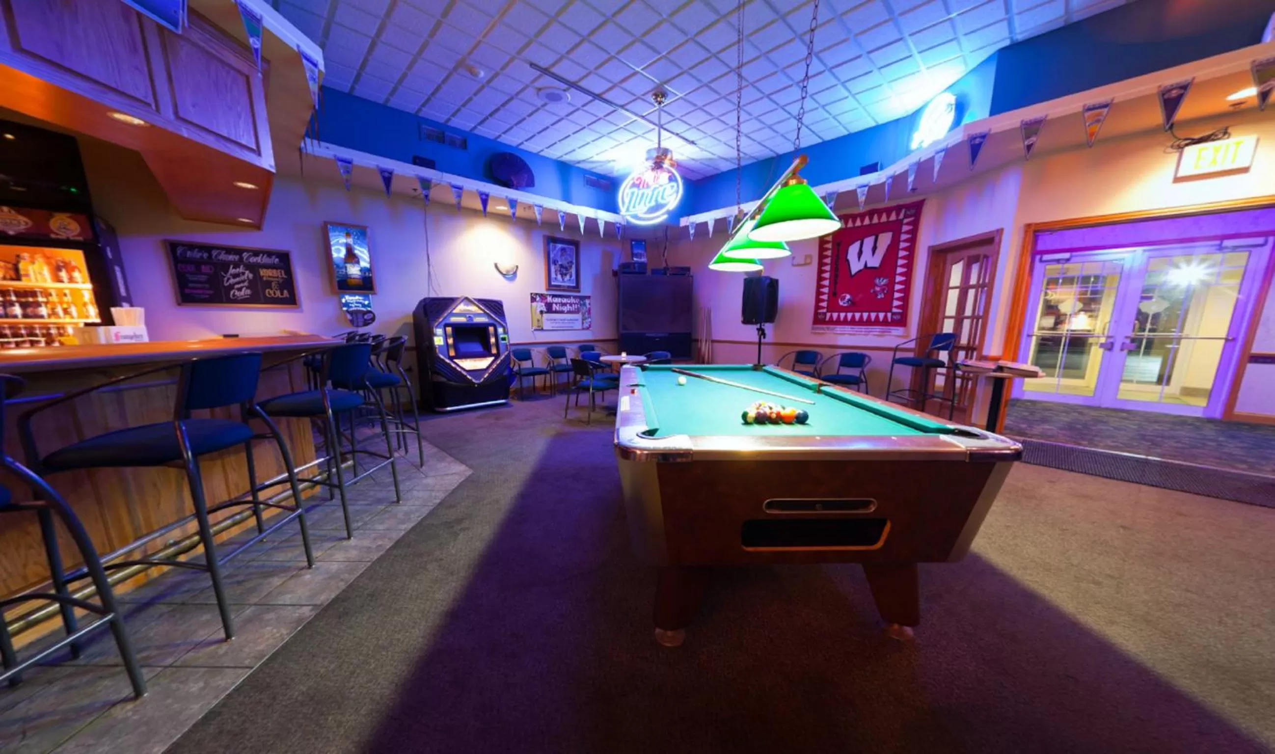 Game Room, Billiards in Port Wisconsin Inn and Suites
