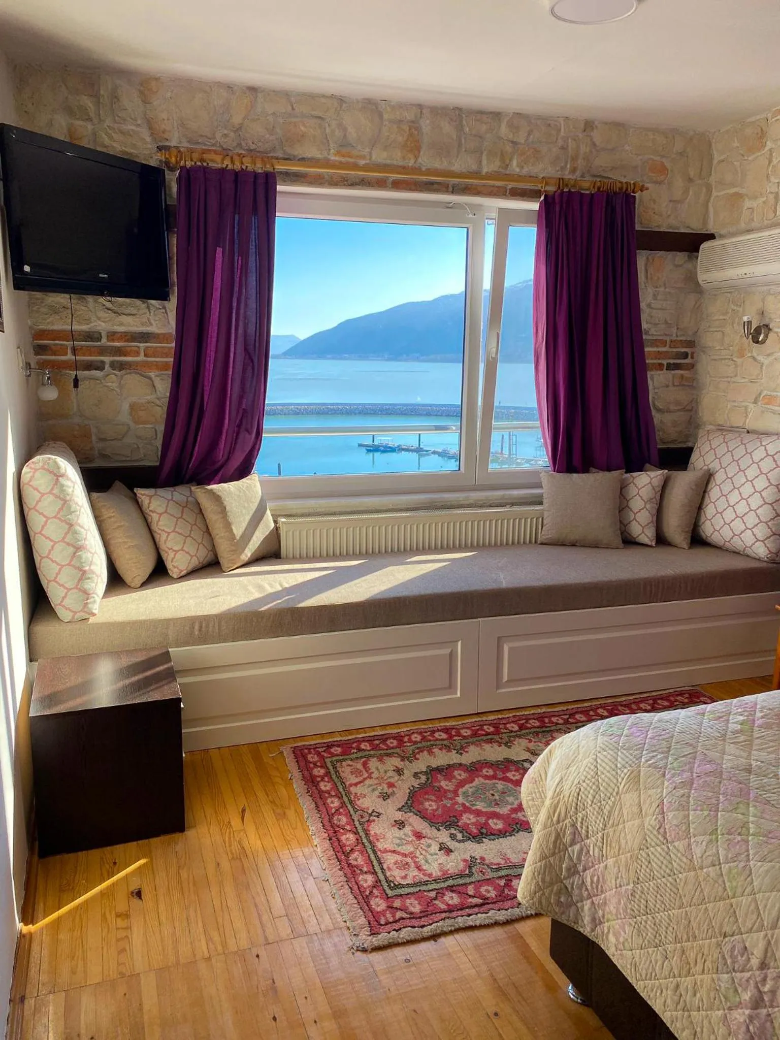 Natural landscape, Bed in Lale Pension