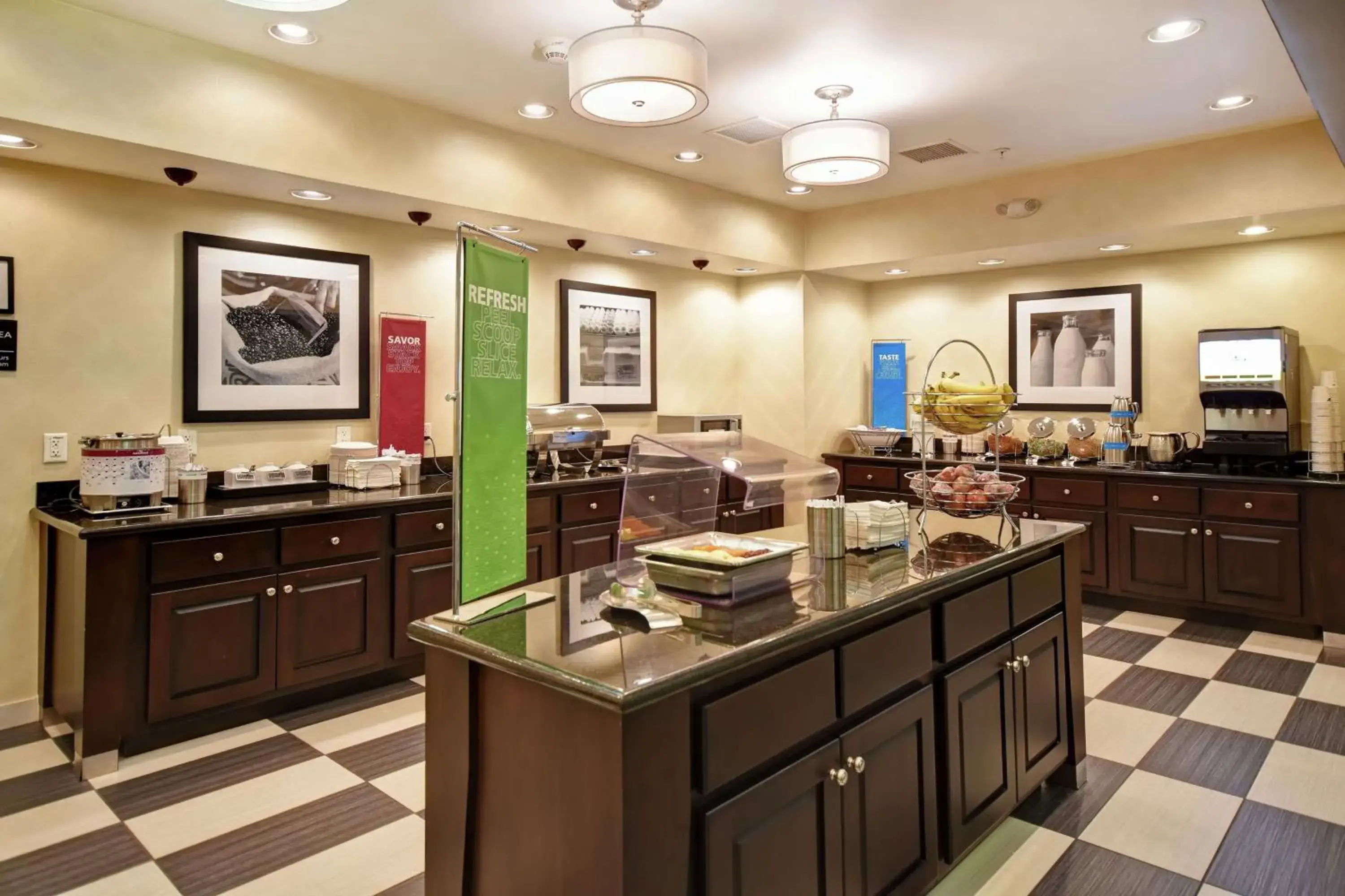 Breakfast, Restaurant/Places to Eat in Hampton Inn By Hilton Middletown