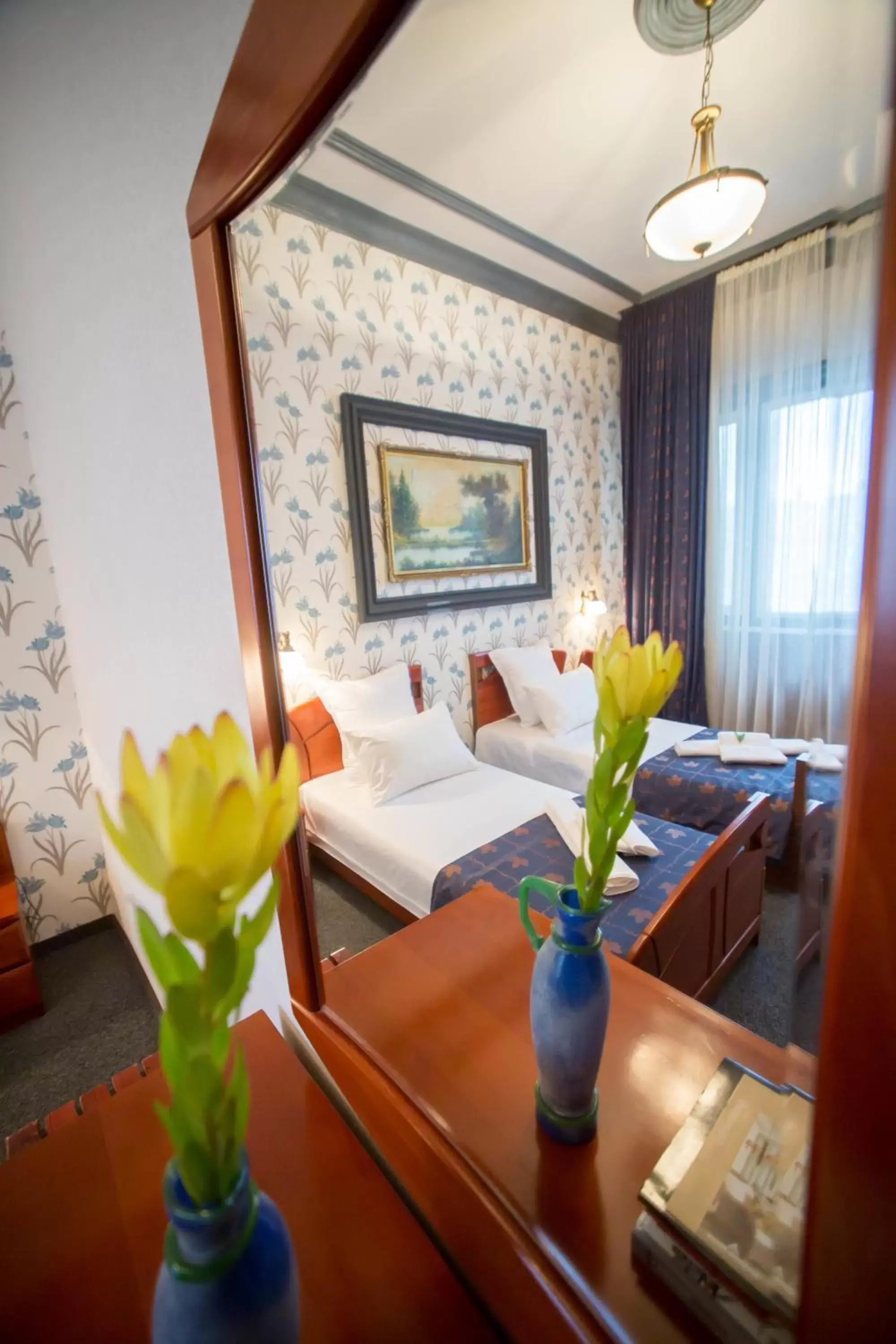 Twin Suite in Bucharest Comfort Suites Hotel
