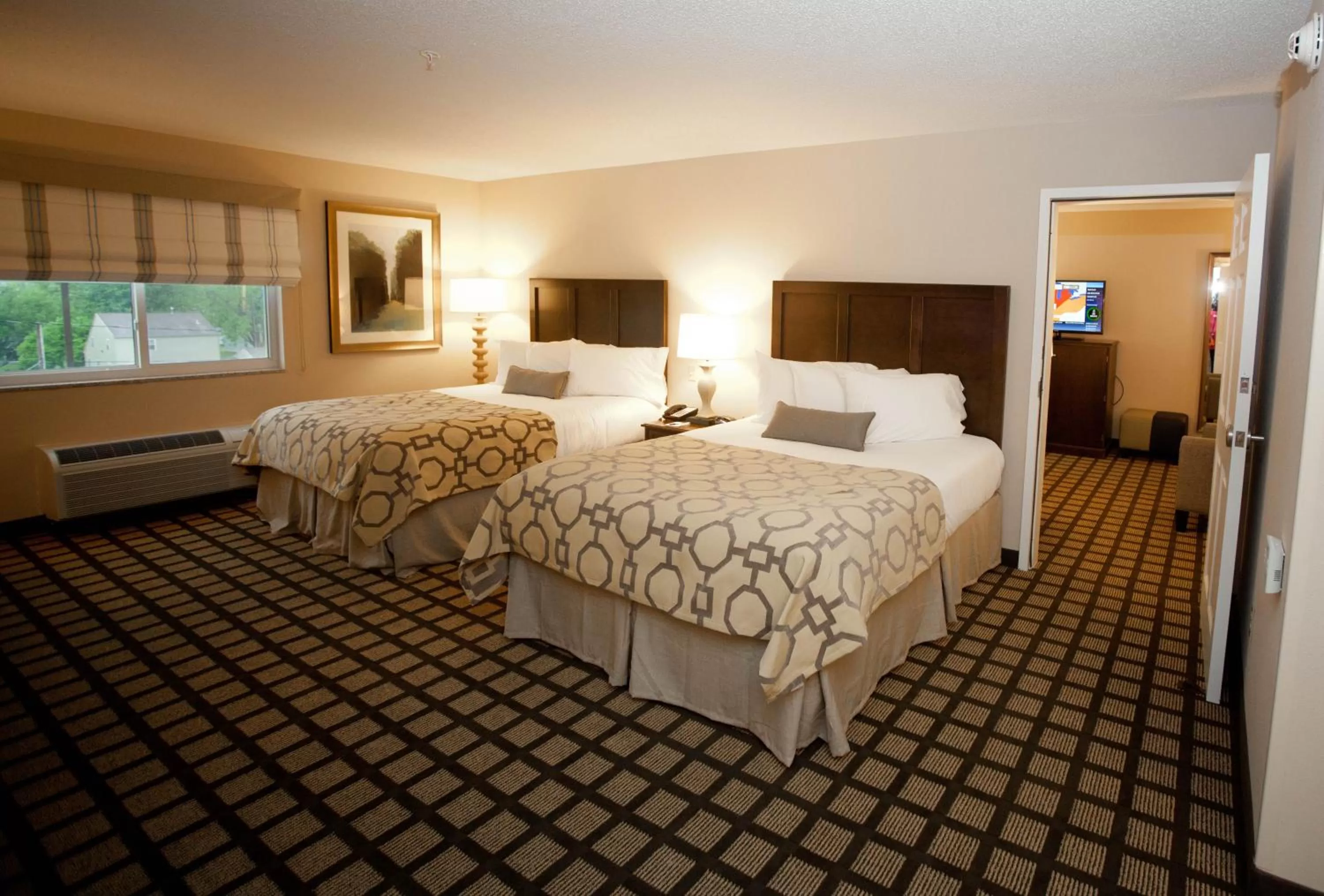 Bedroom, Bed in Baymont by Wyndham Erie