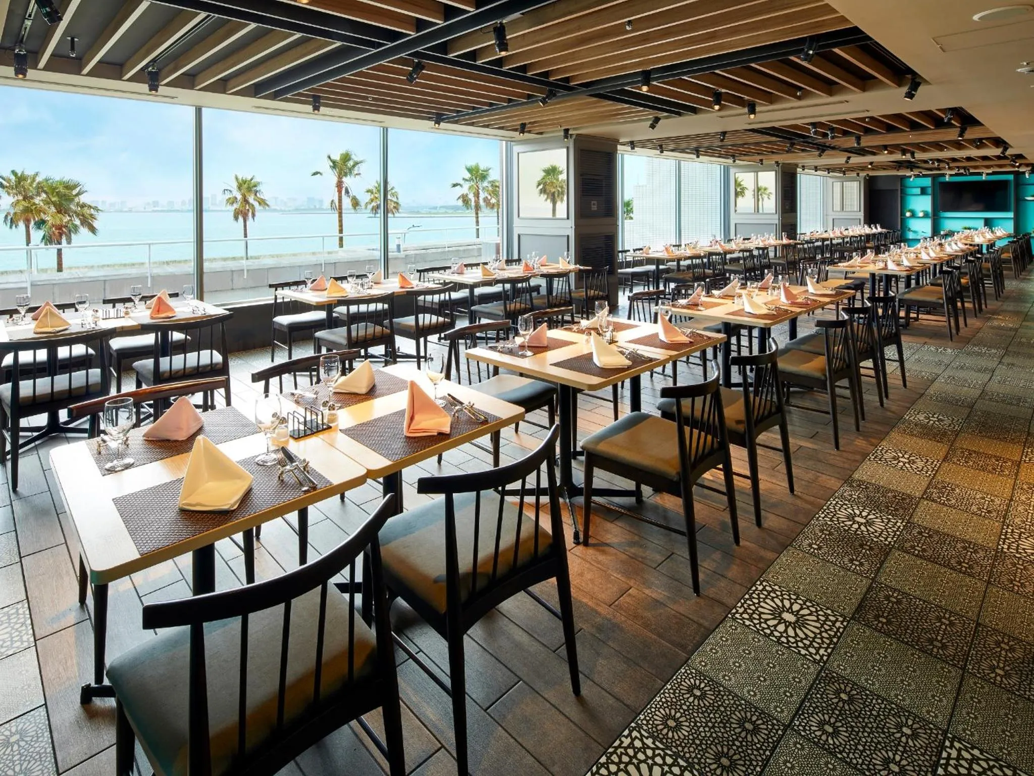 Restaurant/places to eat in Grand Nikko Tokyo Bay Maihama