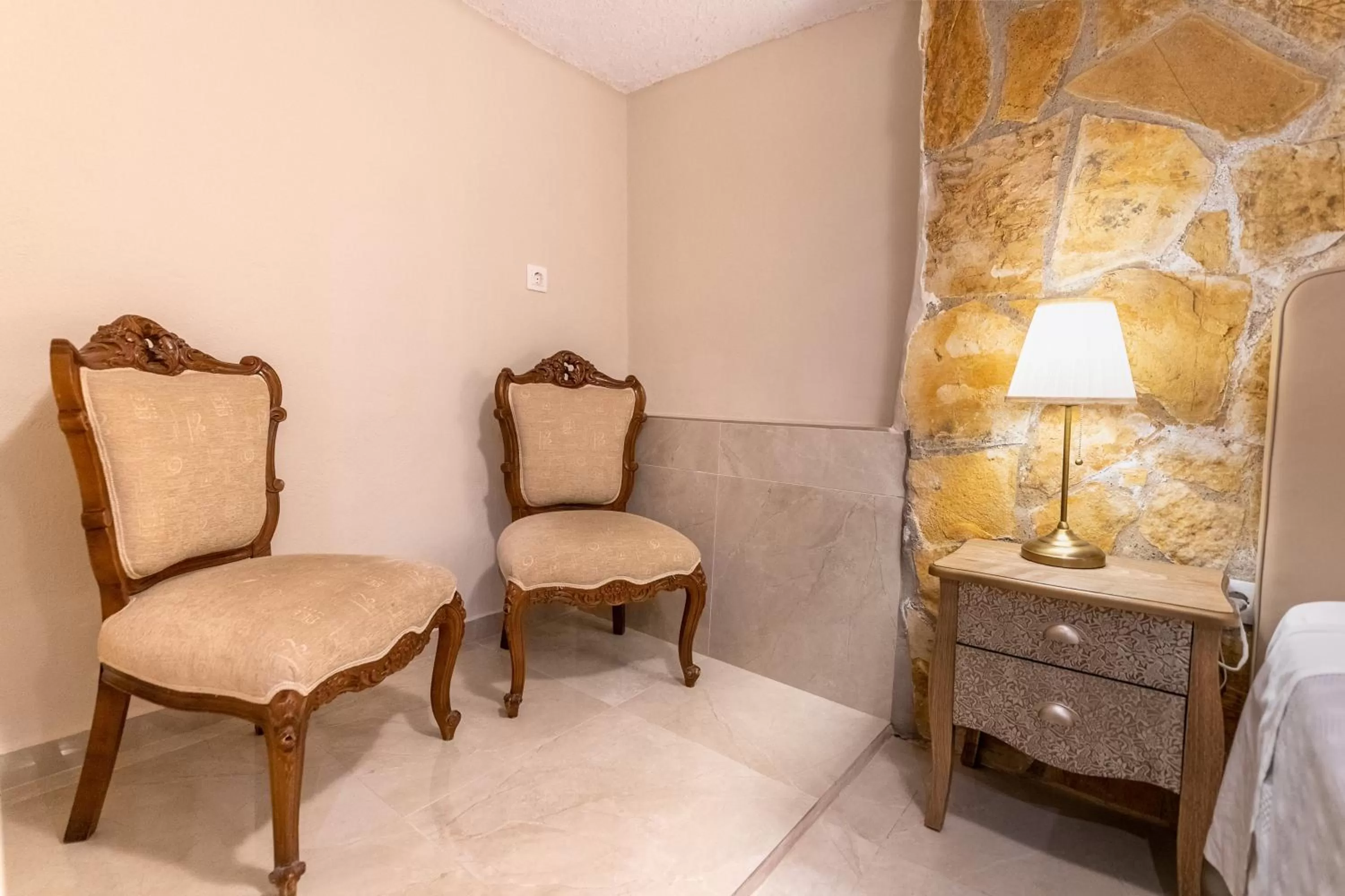 Bed in Apartments Tina FREE transfer from-to the airport