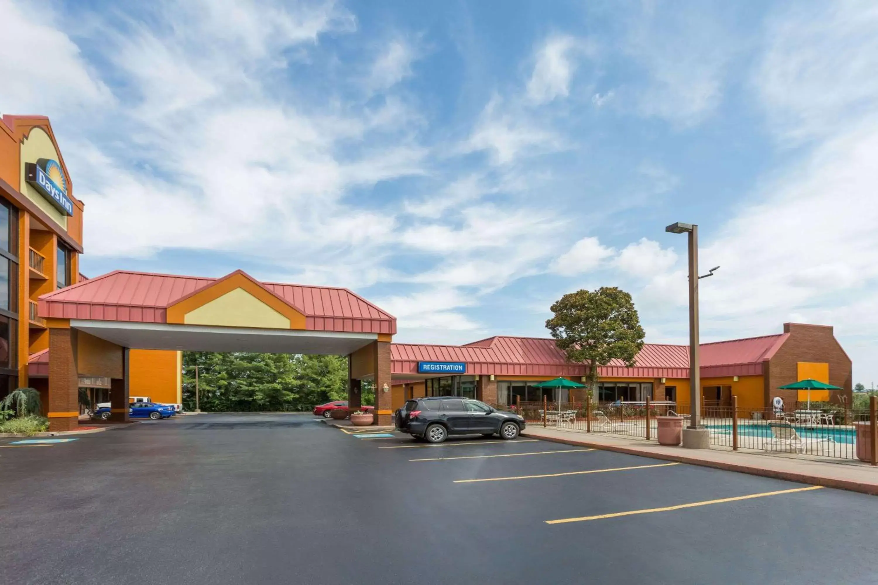 Property Building in Extended Stay America Suites - Bristol