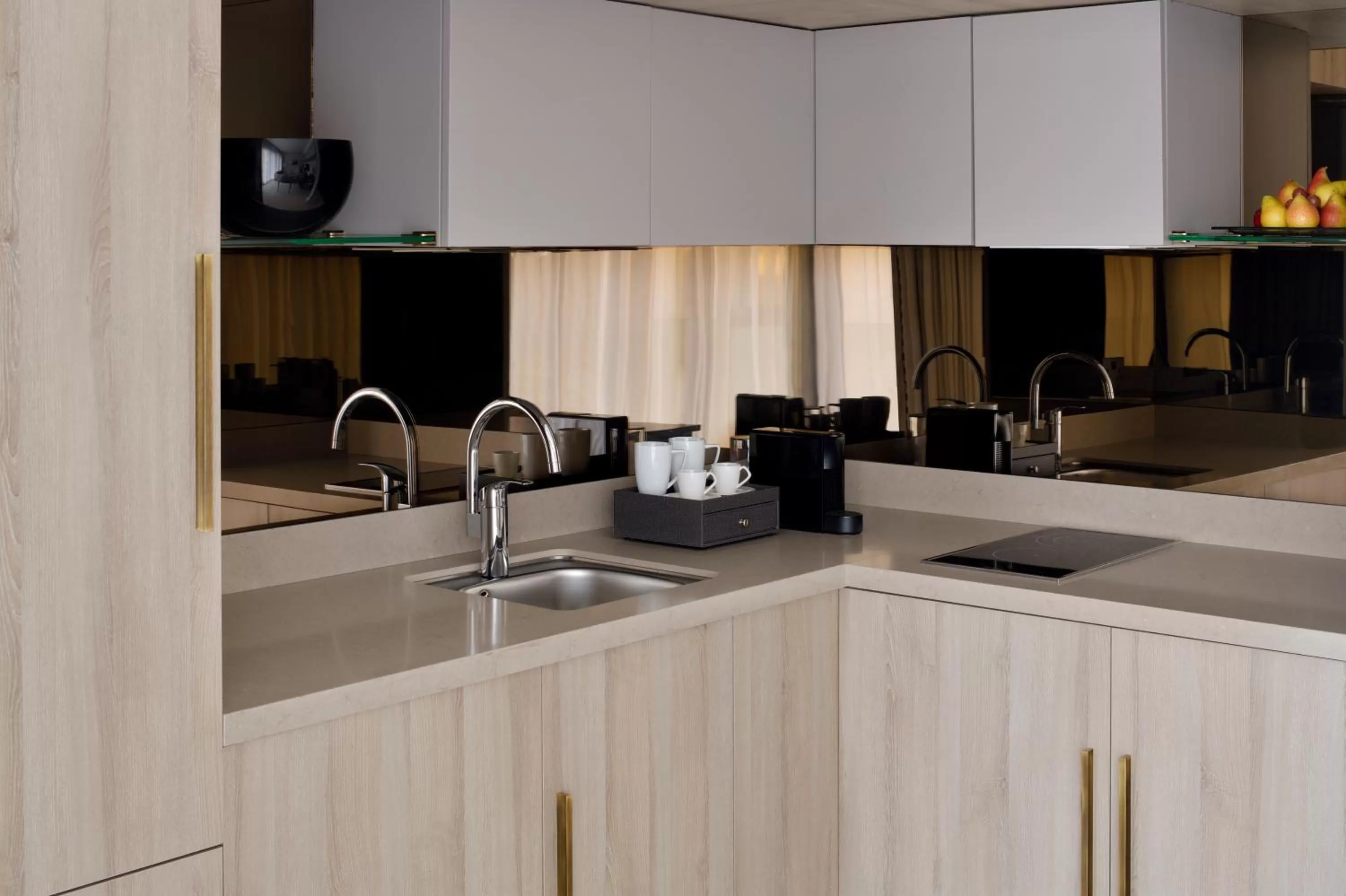 Kitchen or kitchenette in Mövenpick Hotel Tahlia Jeddah