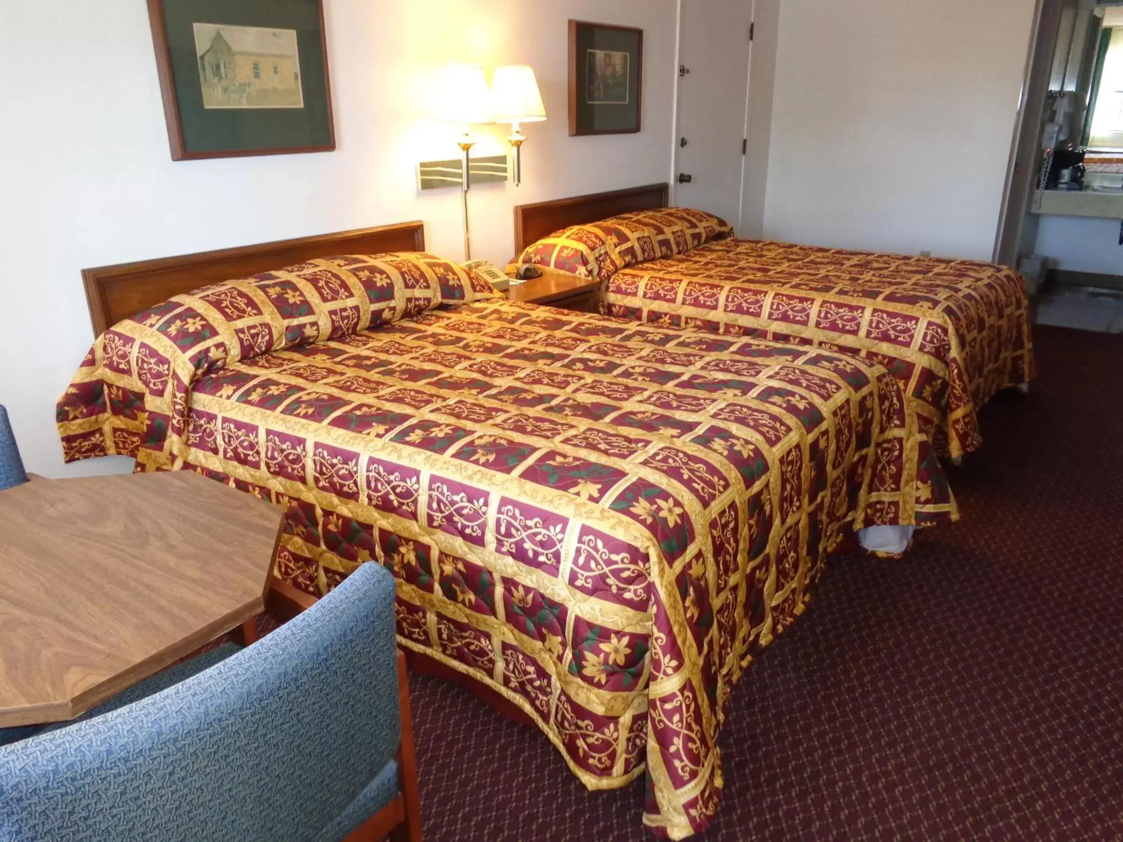 Photo of the whole room, Room Photo in Windcrest Inn and Suites