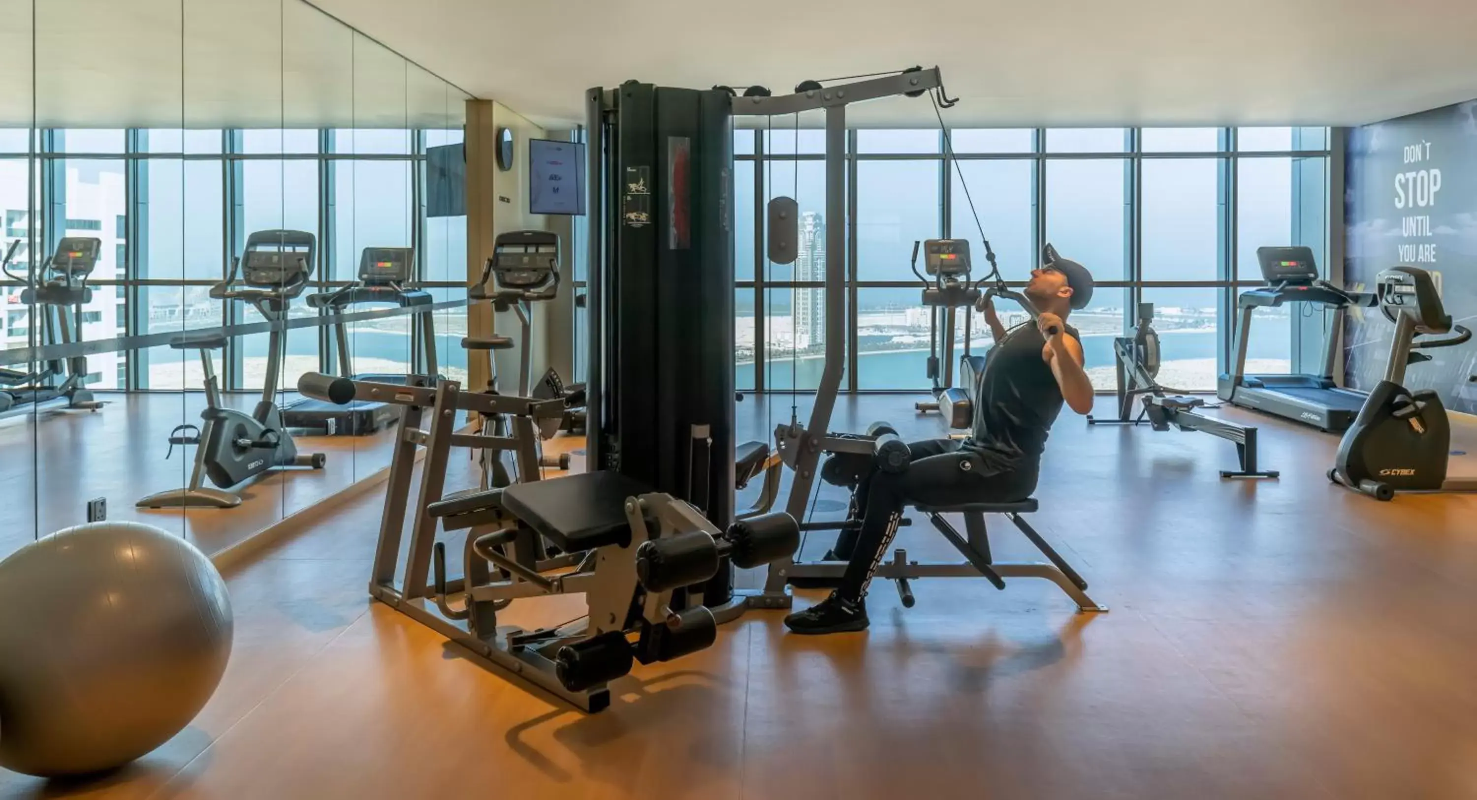 People, Fitness Center/Facilities in Pullman Sharjah