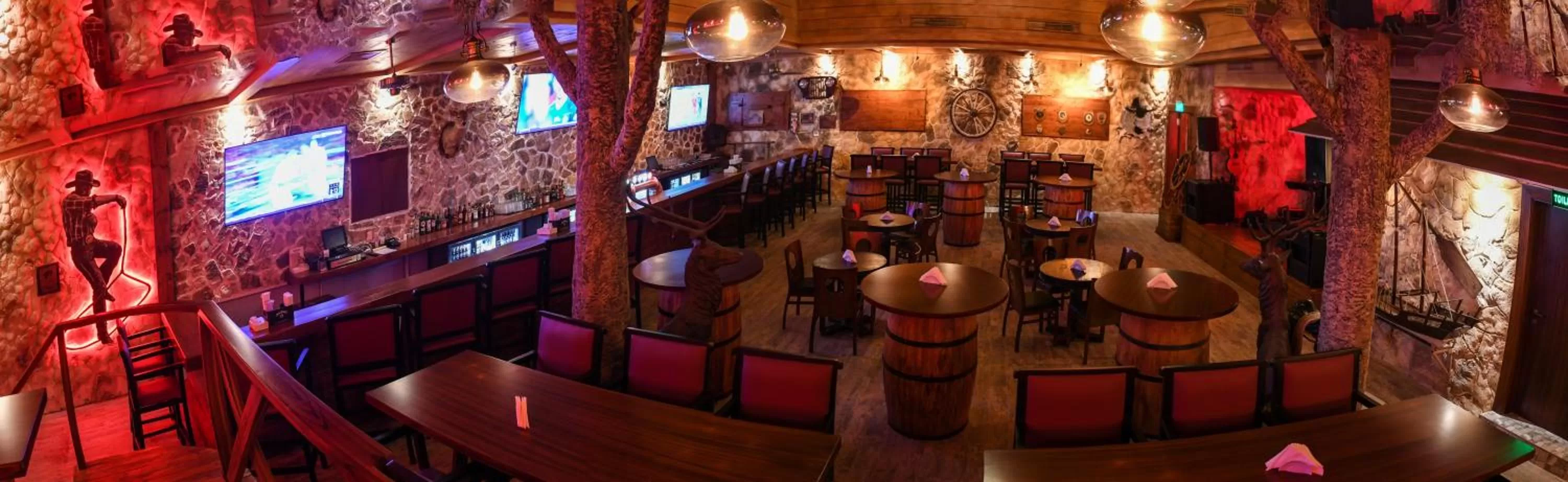 Lounge or bar in Juffair Grand Hotel