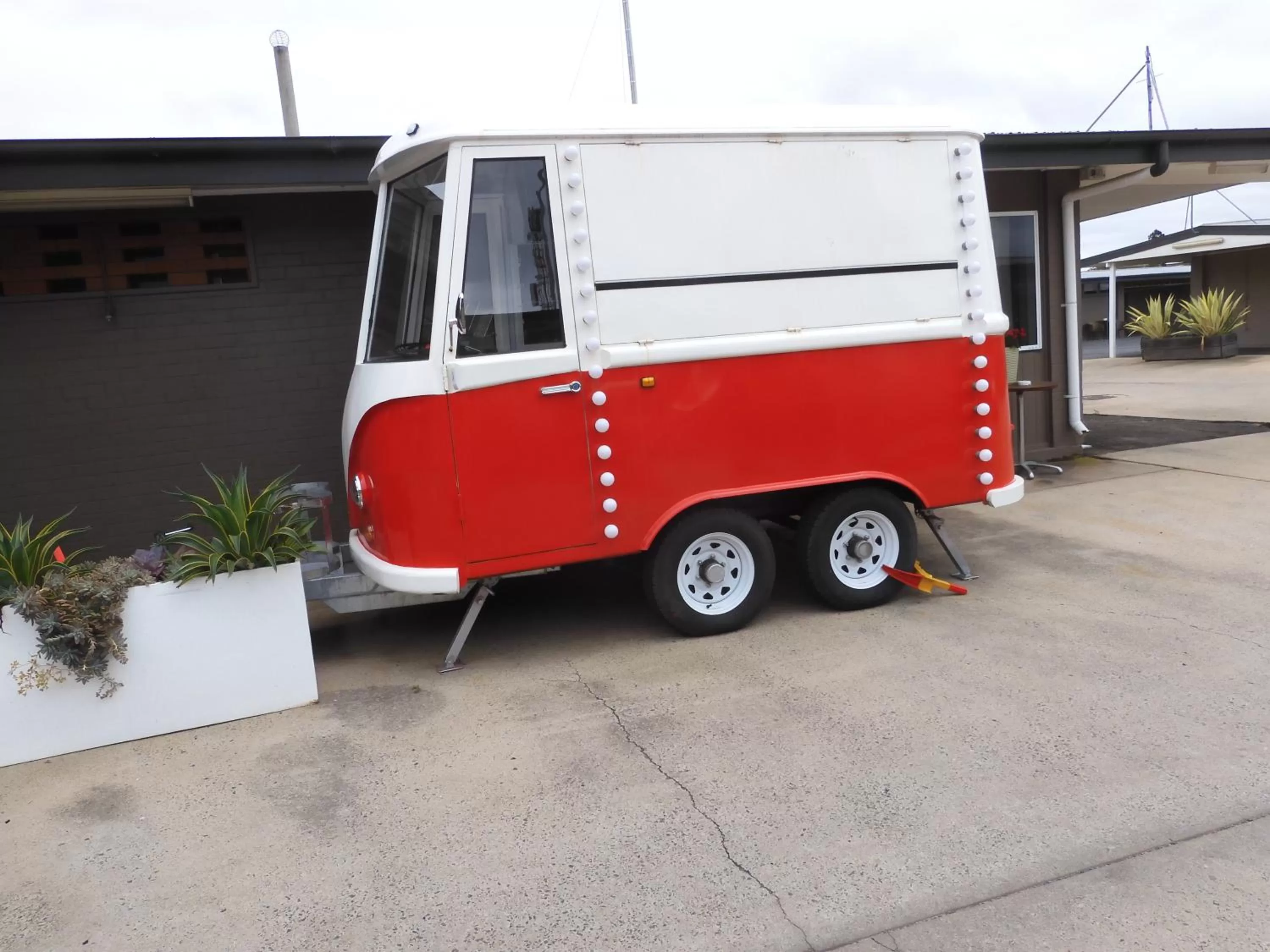 Restaurant/places to eat in Dalby Parkview Motel