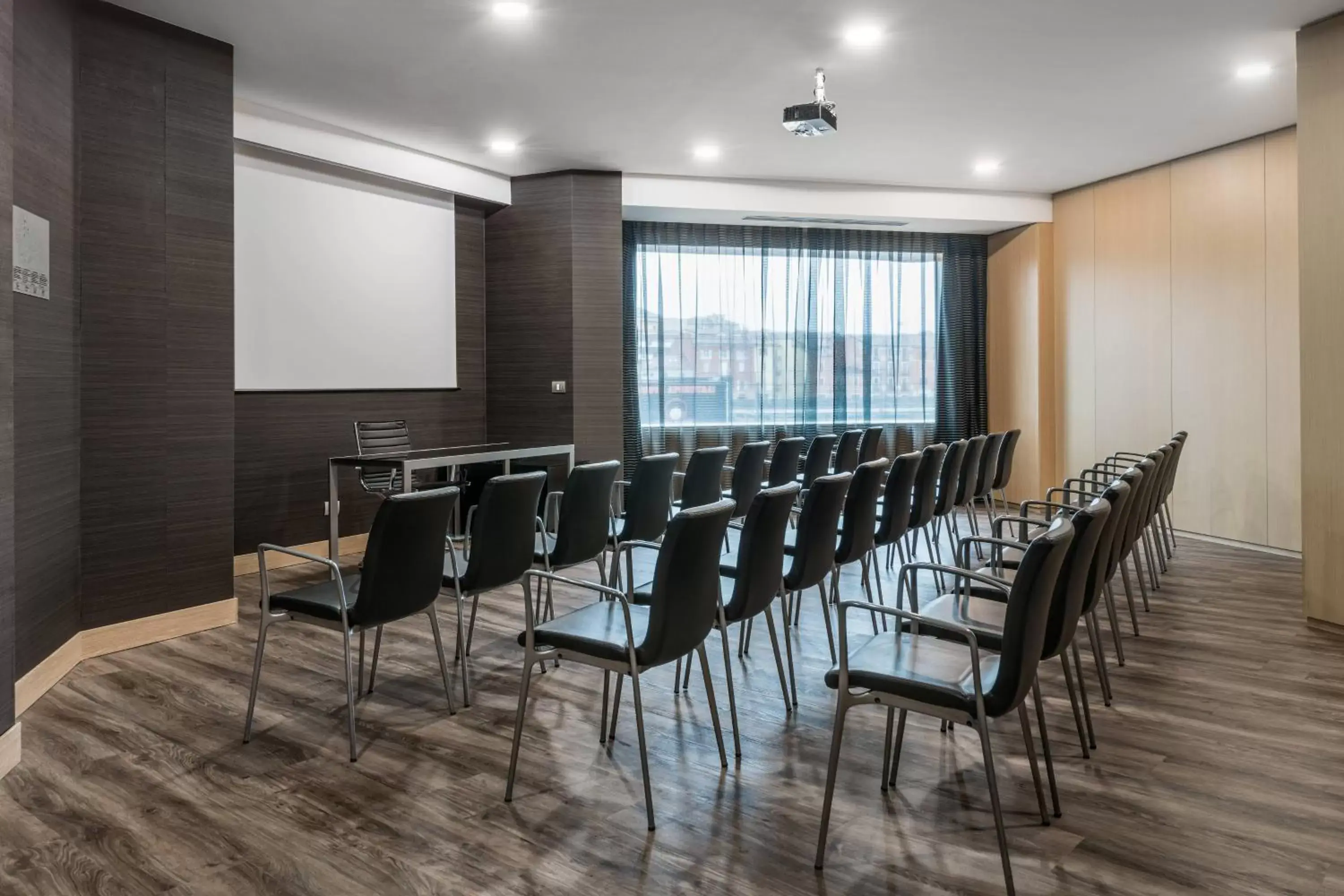 Meeting/conference room in AC Hotel Milano by Marriott