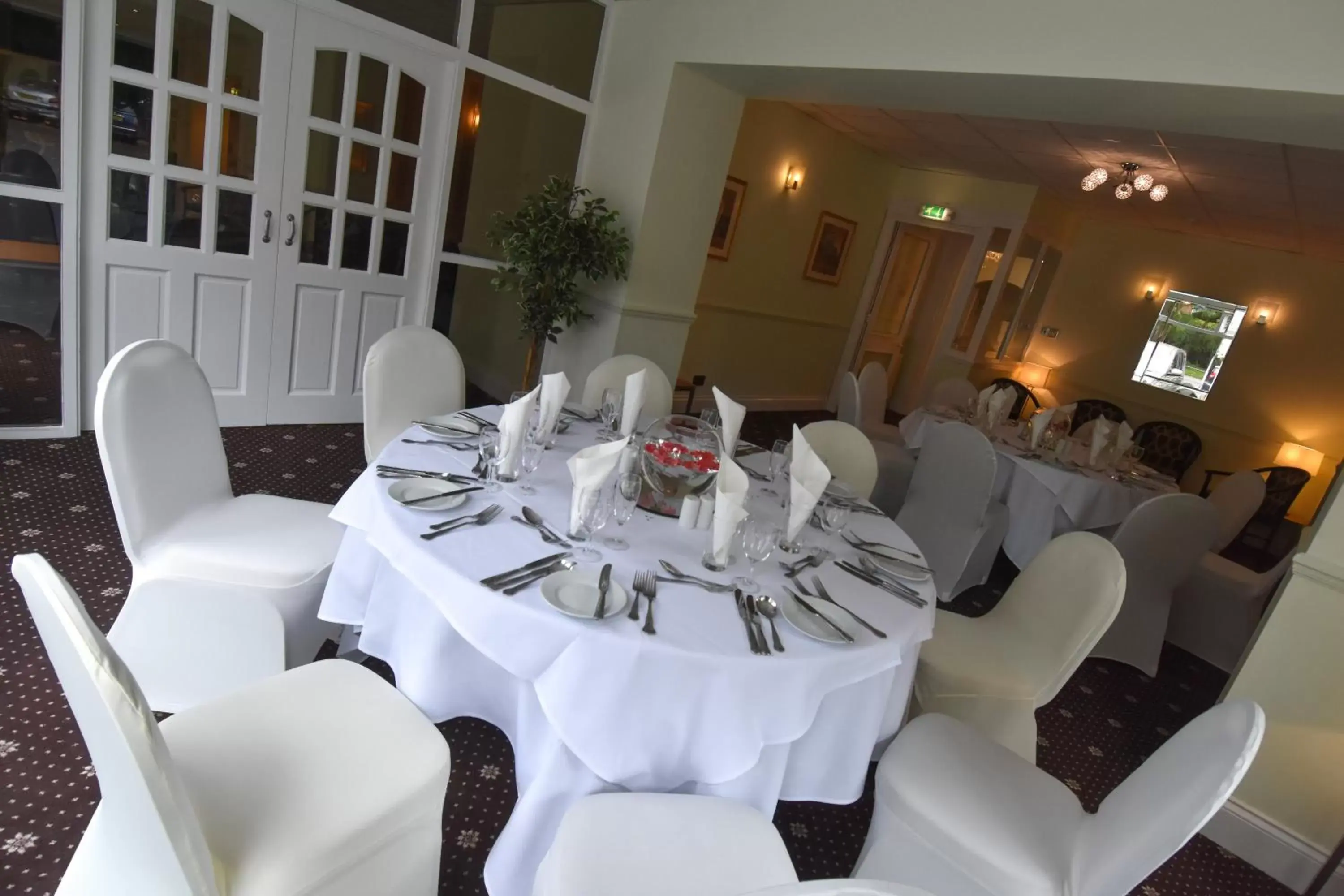 Banquet/Function facilities, Restaurant/Places to Eat in The Mayfair Hotel - OCEANA COLLECTION