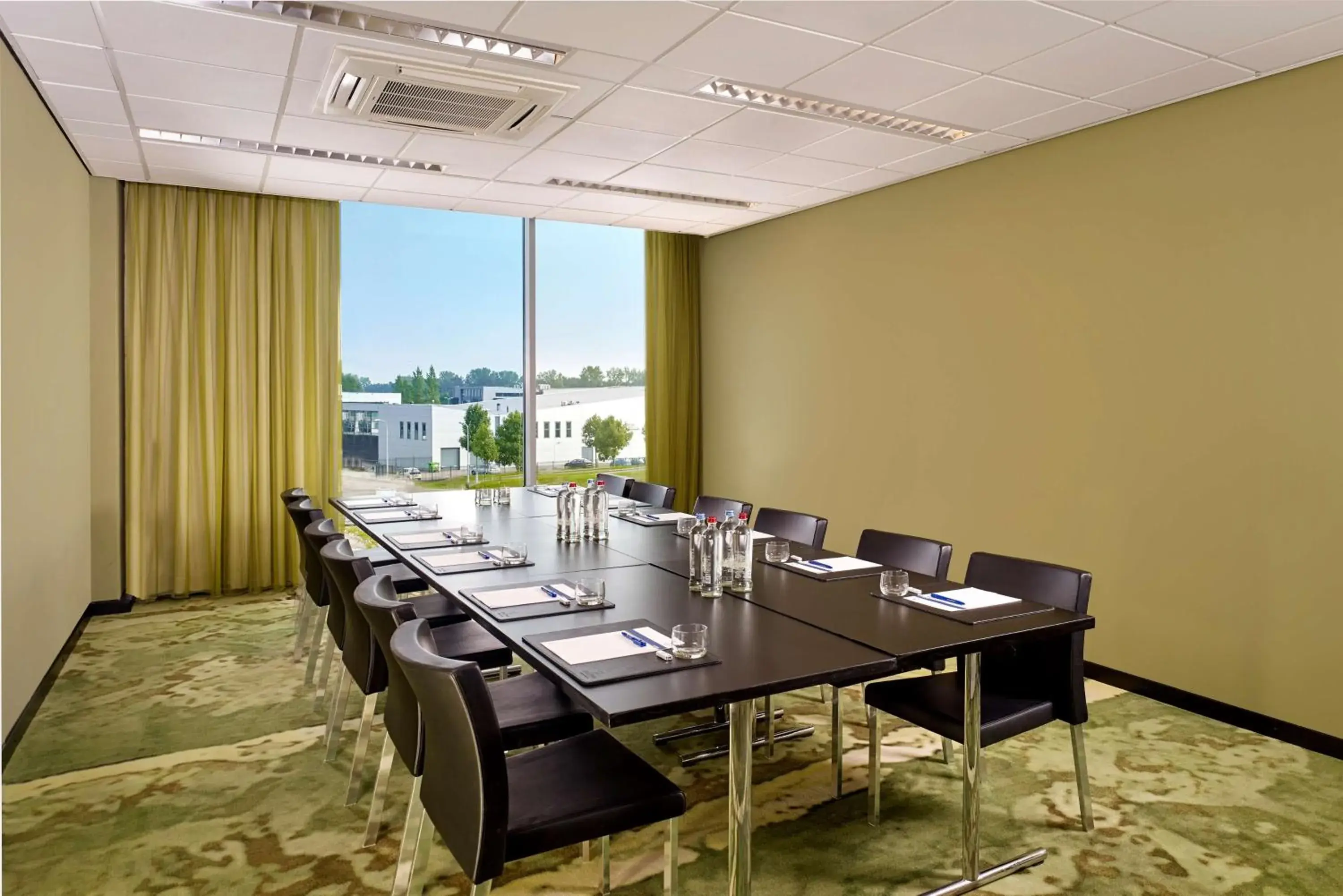 Meeting/conference room in Park Plaza Amsterdam Airport