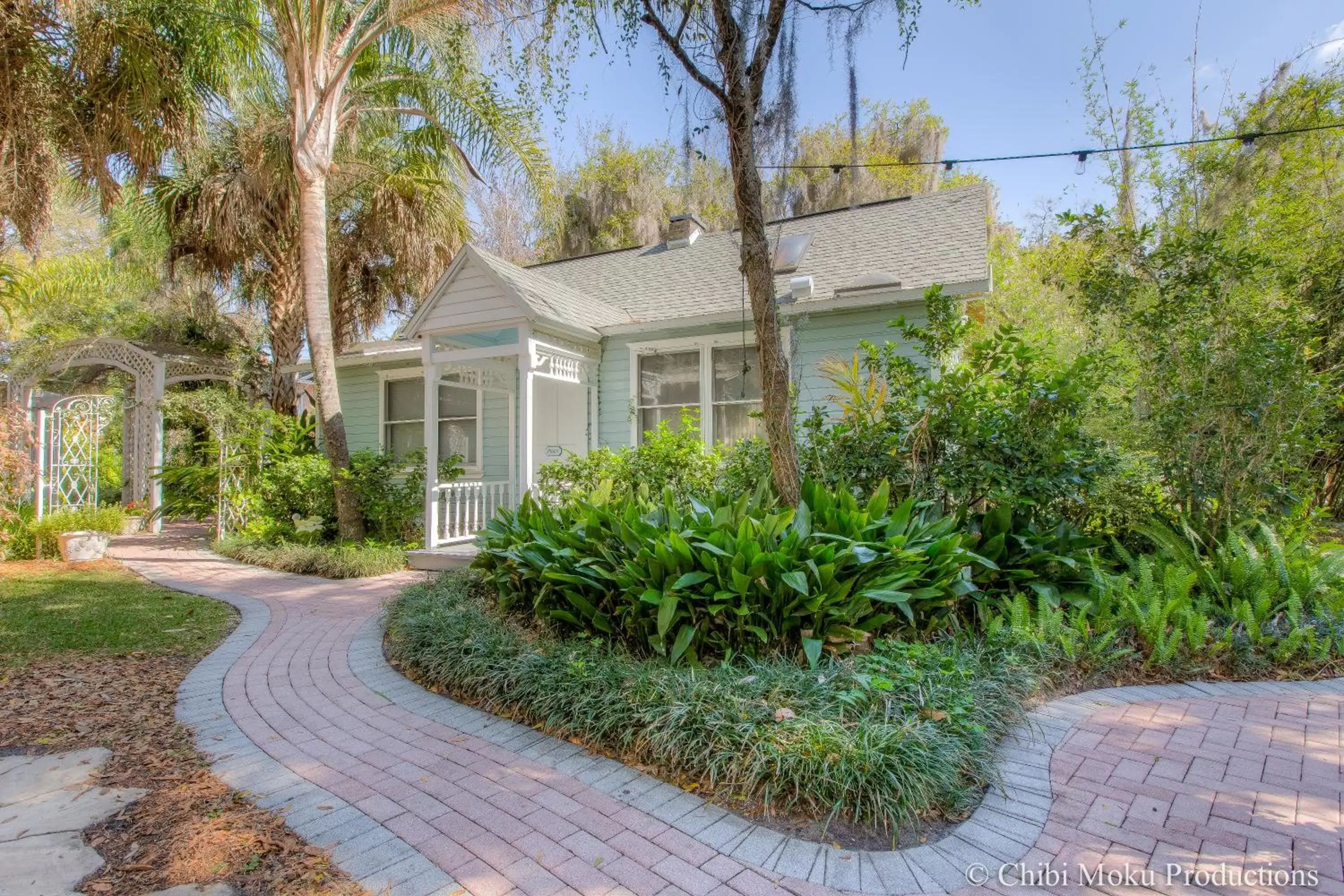 Honeymoon Cottage in Sweetwater Branch Inn Honeymoon Cottage in Sweetwater Branch Inn