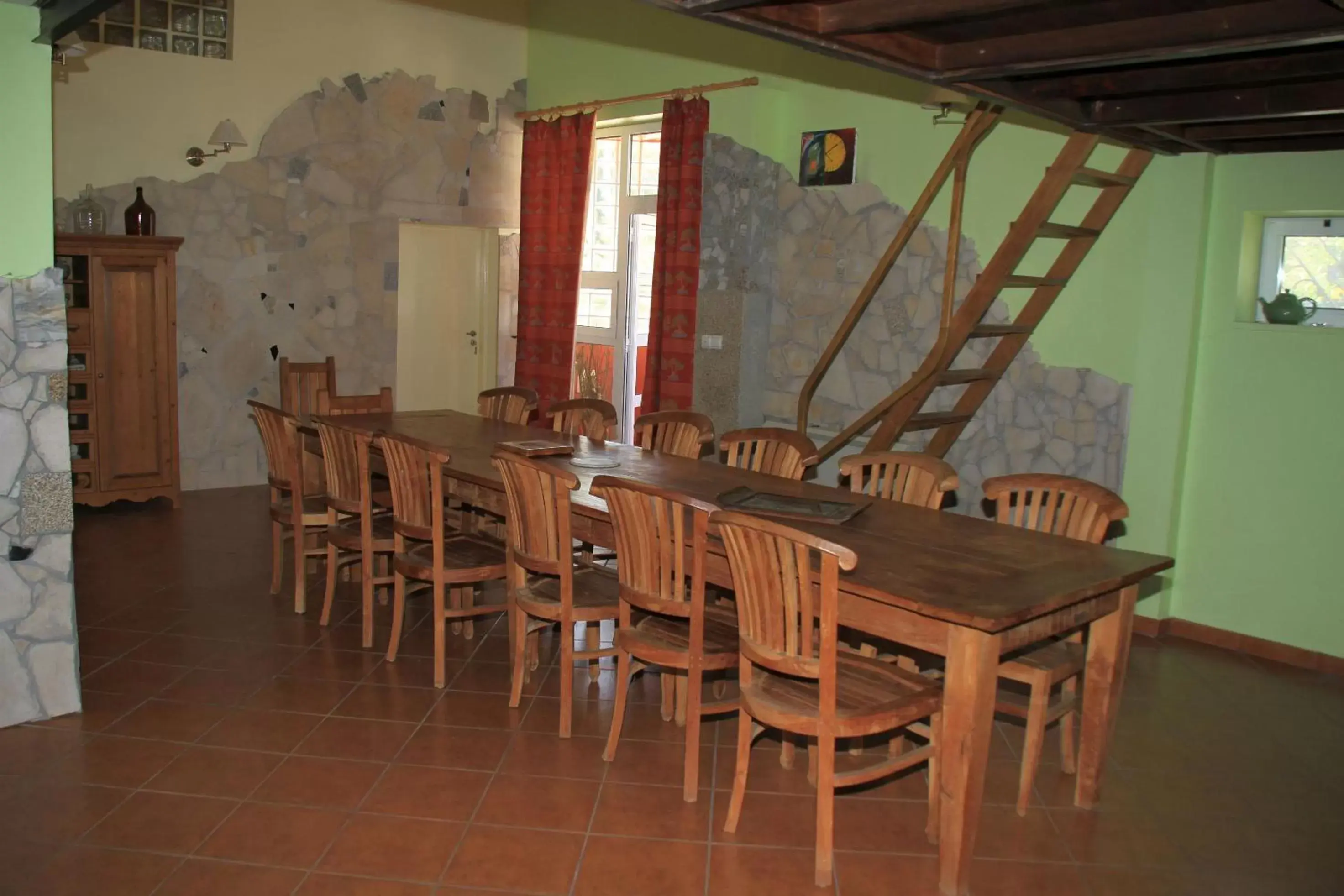 Living room, Dining Area in Casa 3 Águias