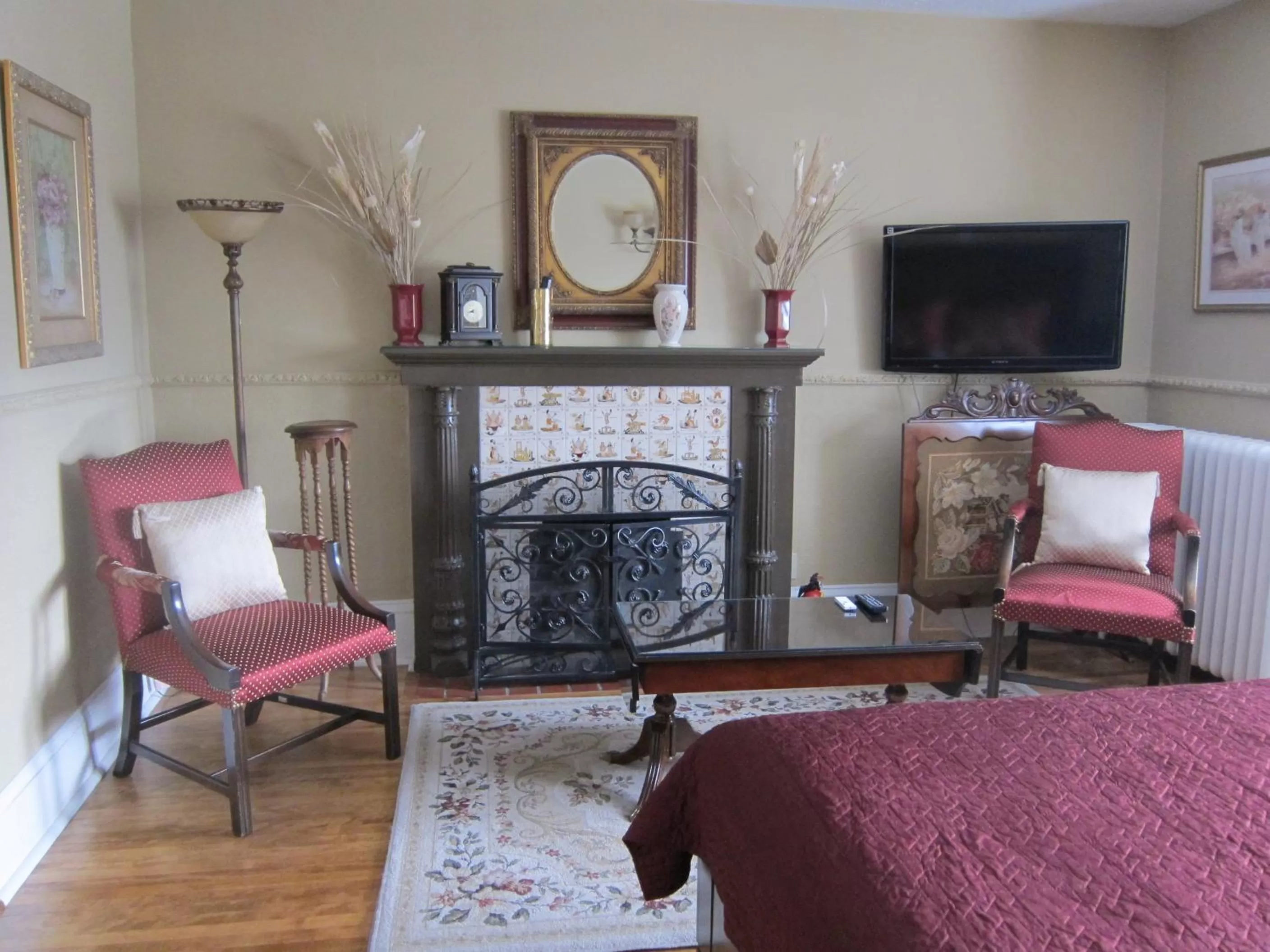 Bedroom in McGee's Inn