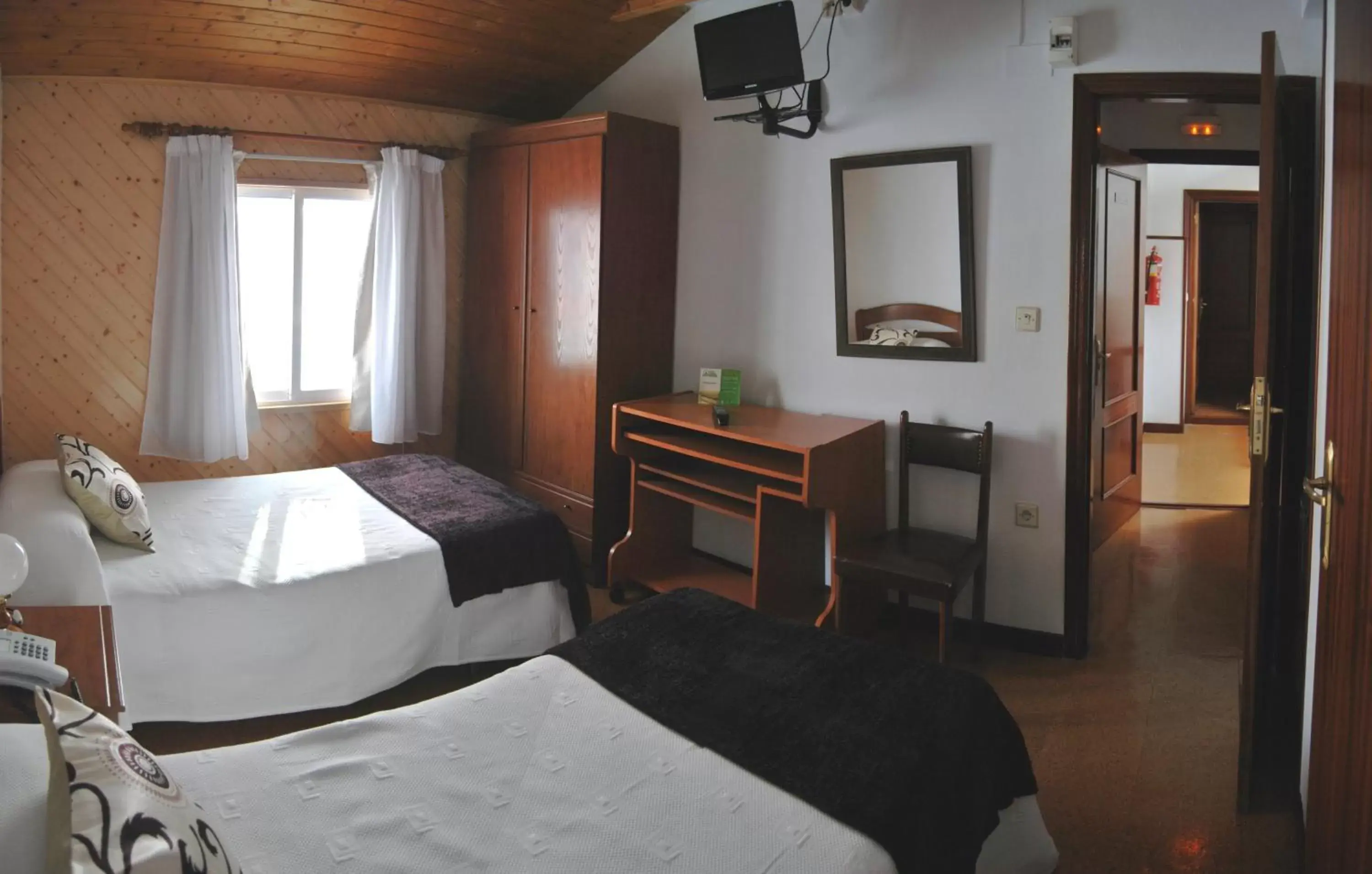 Photo of the whole room, Bed in Hotel Abrego Reinosa