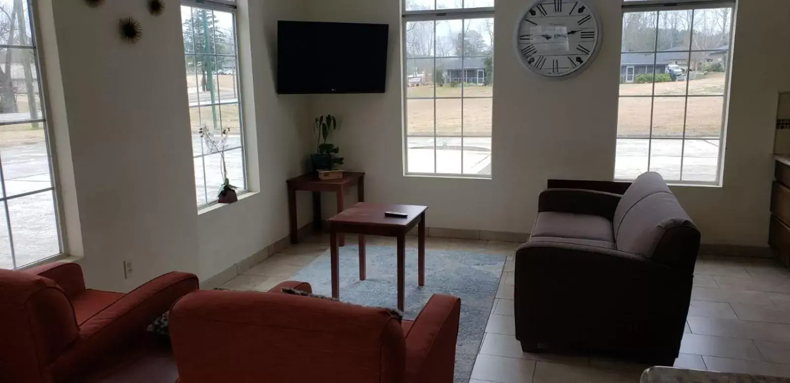 Seating Area in Garden inn & suites pine Mountain