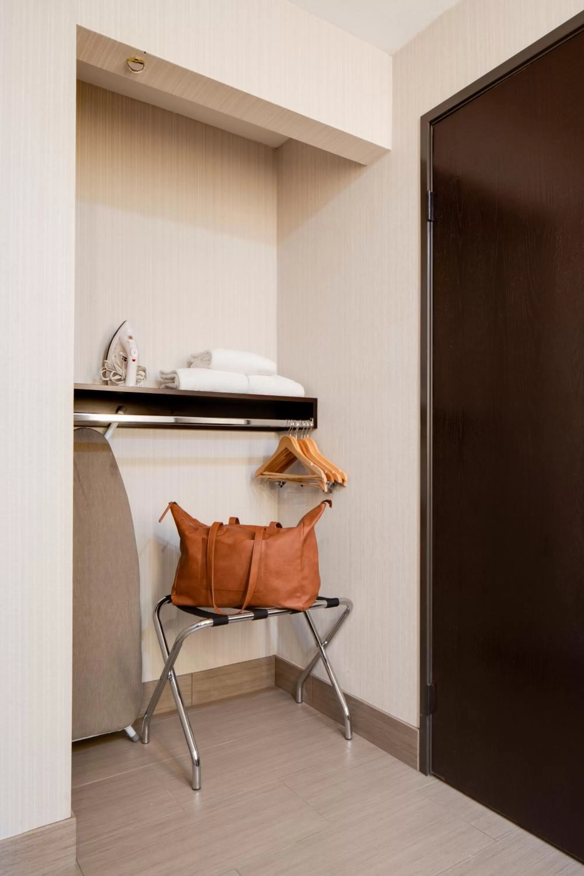 acessibility in Ayres Hotel Corona - Riverside