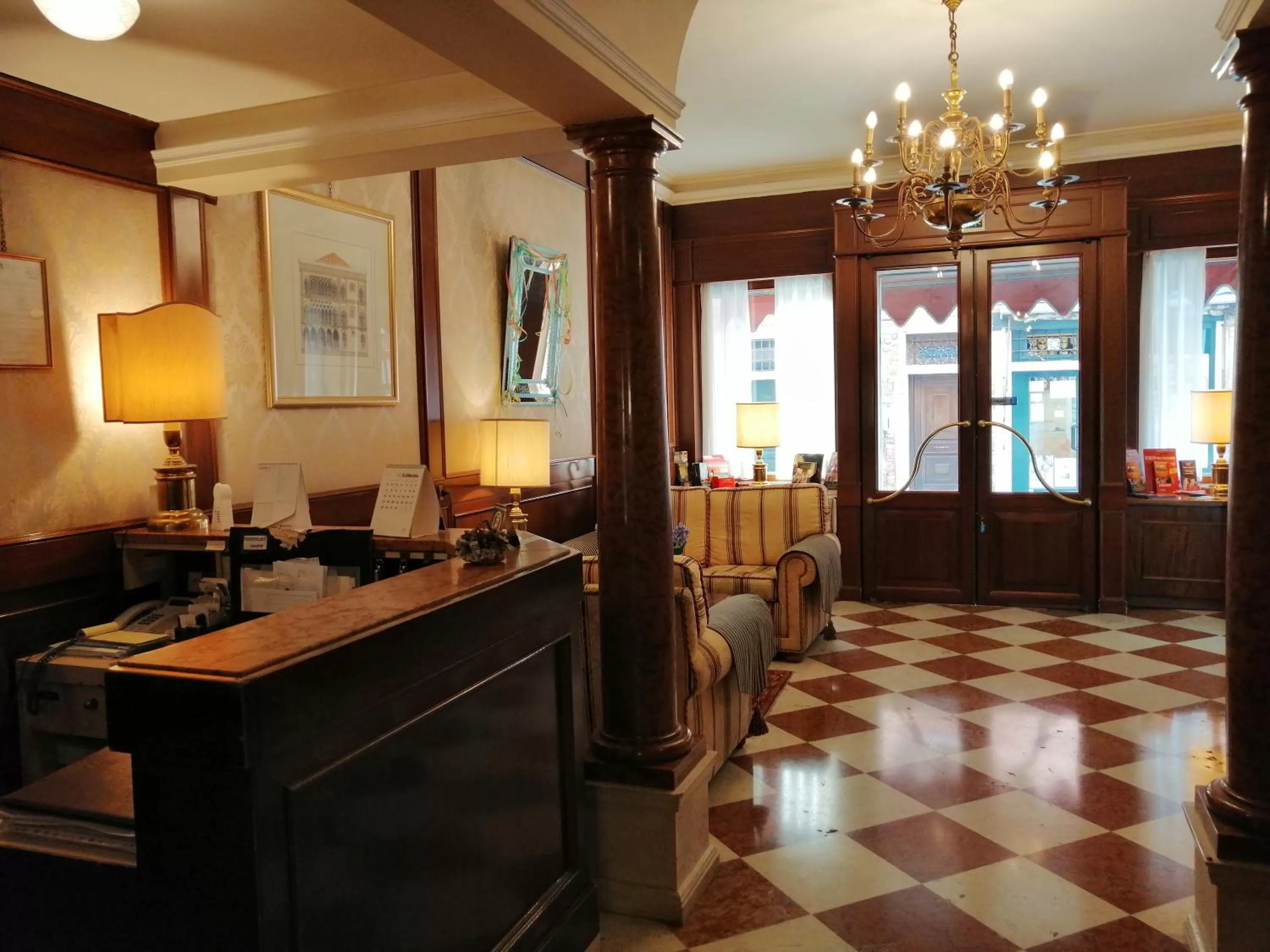 Lobby or reception in Hotel Falier