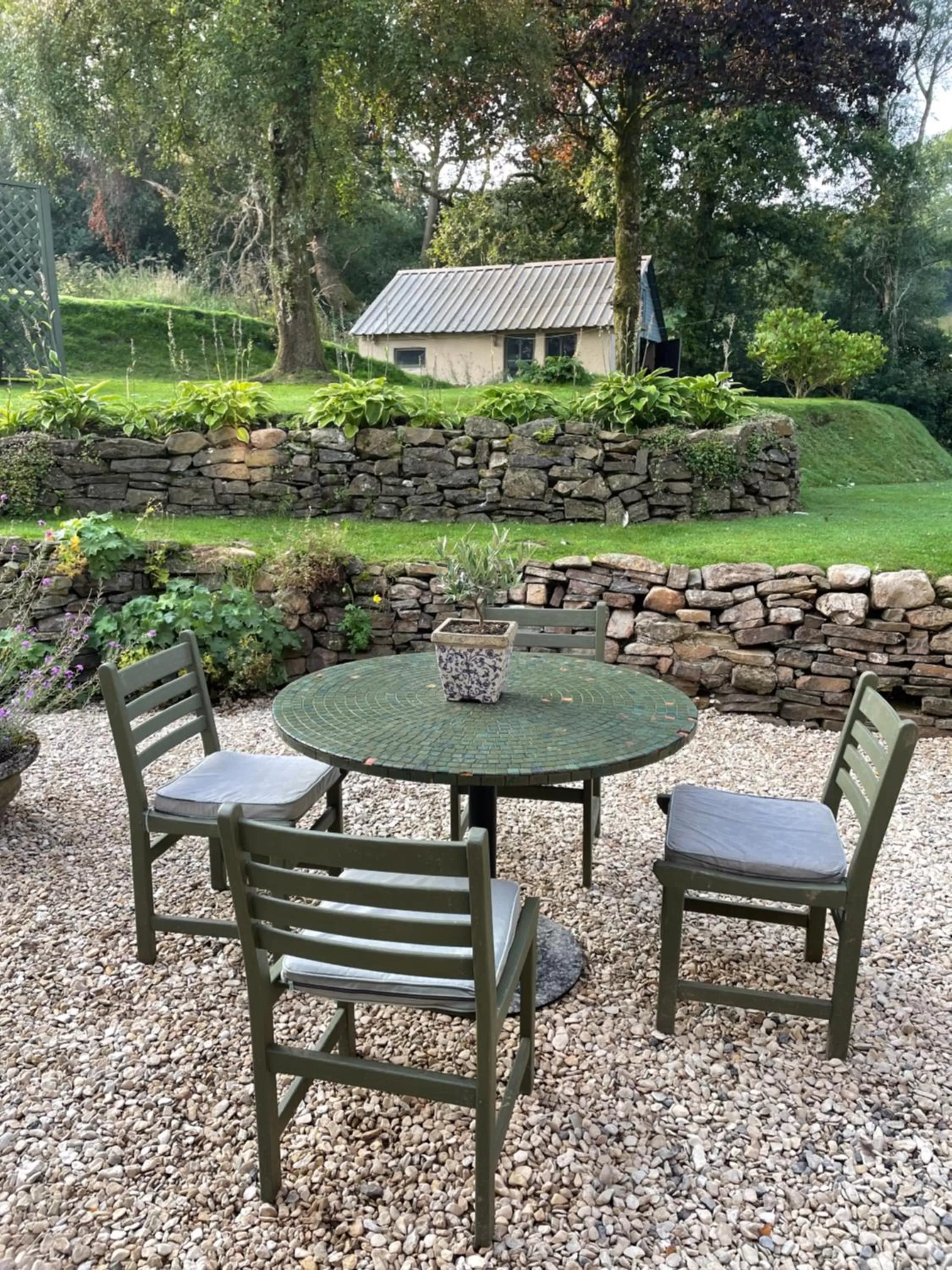 Patio in Efail Y Garn