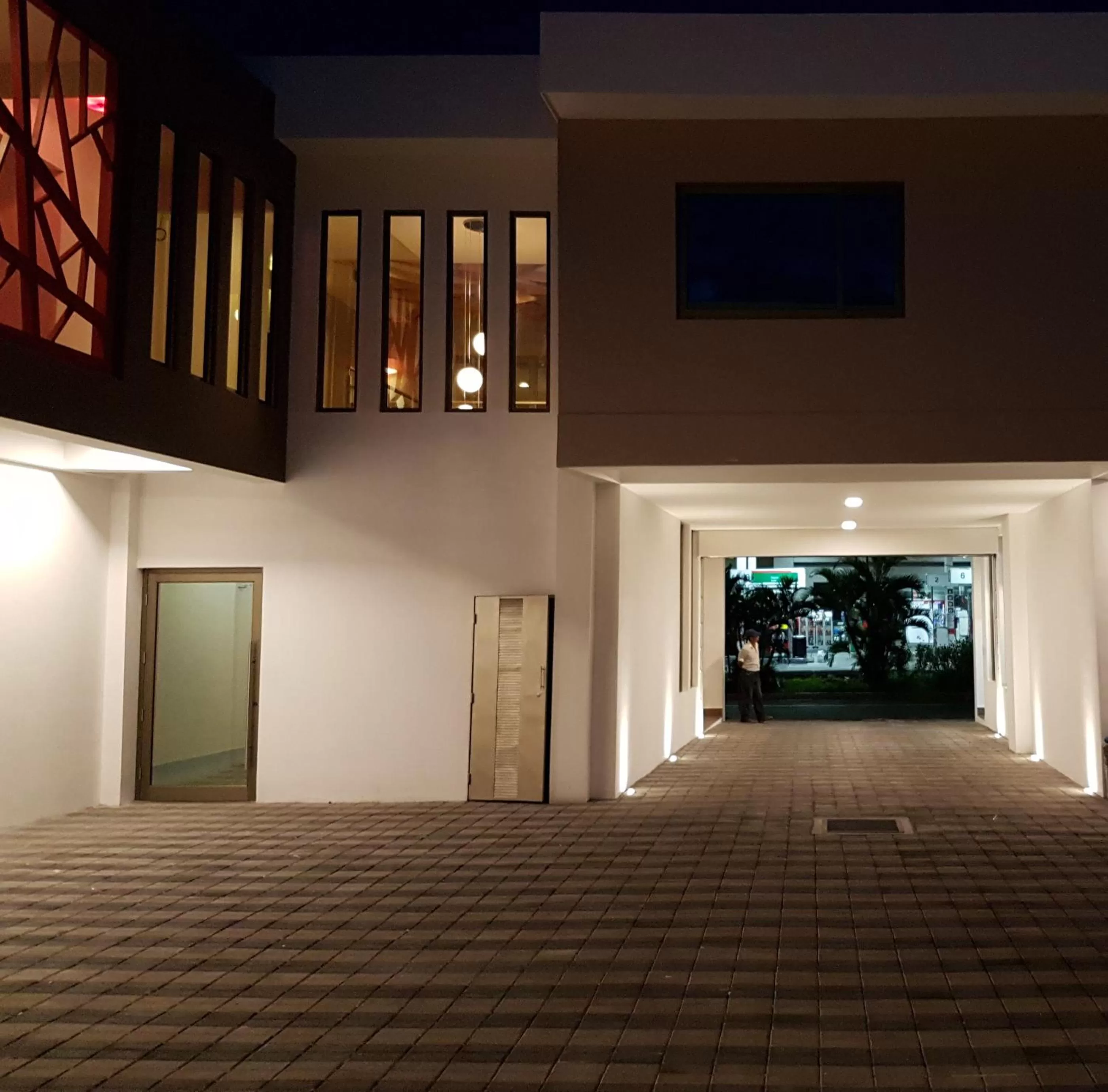 Facade/entrance in Remfort Hotel