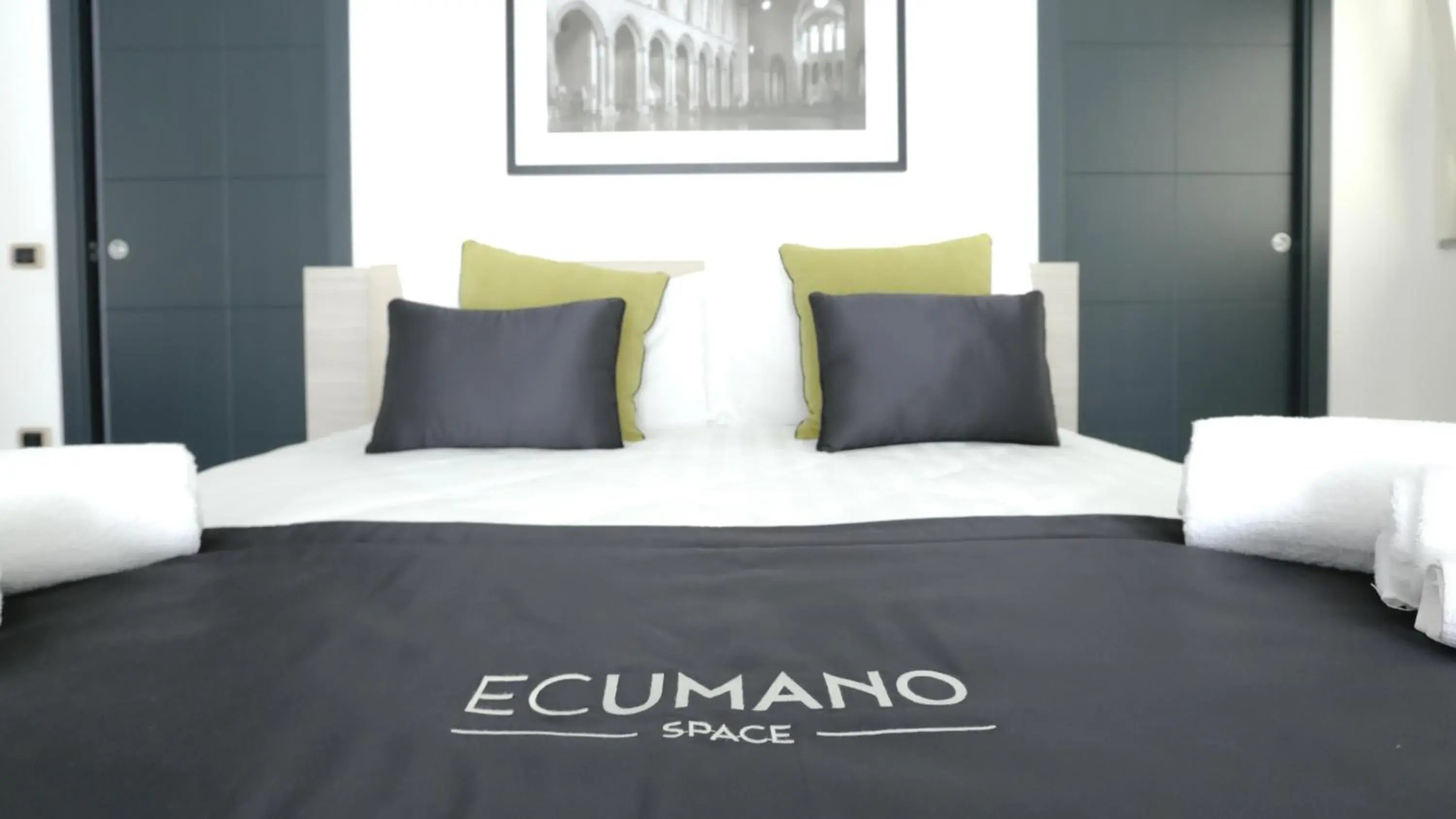 Bed in Ecumano Space