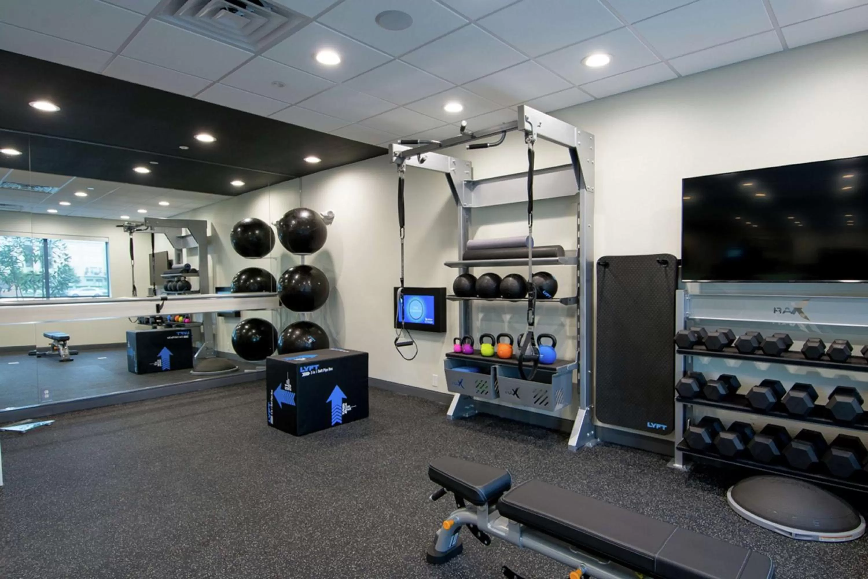 Fitness centre/facilities in Tru by Hilton Lafayette River Ranch