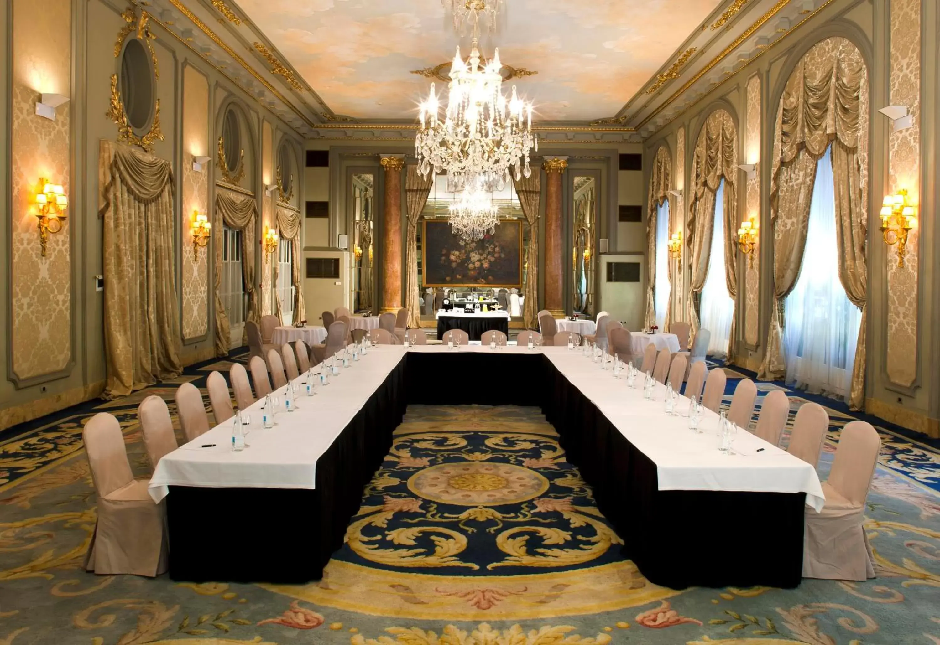 Business facilities, Banquet Facilities in Hotel El Palace Barcelona