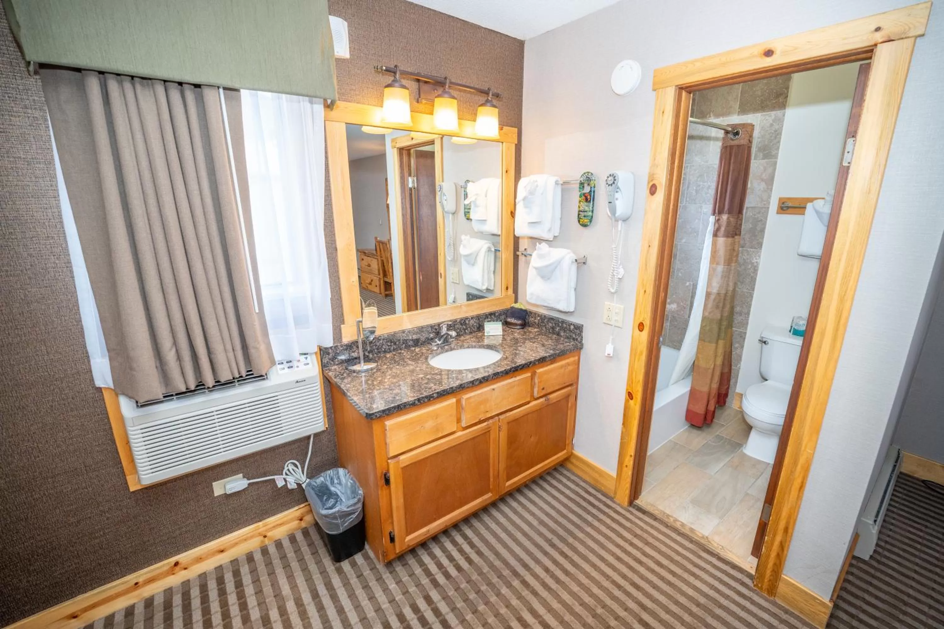 Shower in Hotel Estes