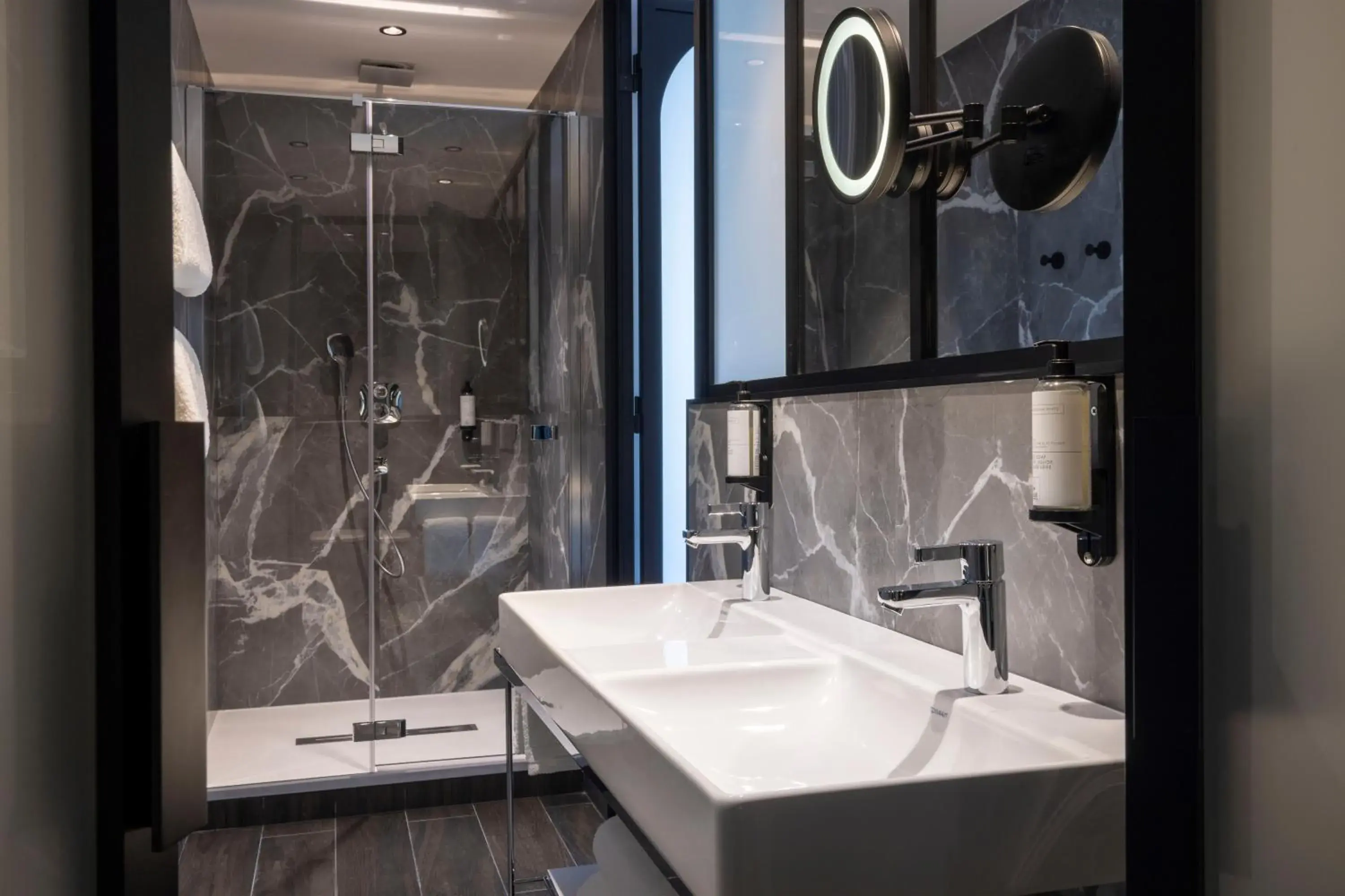 Shower, Bathroom in Hotel de France Gare de Lyon Bastille