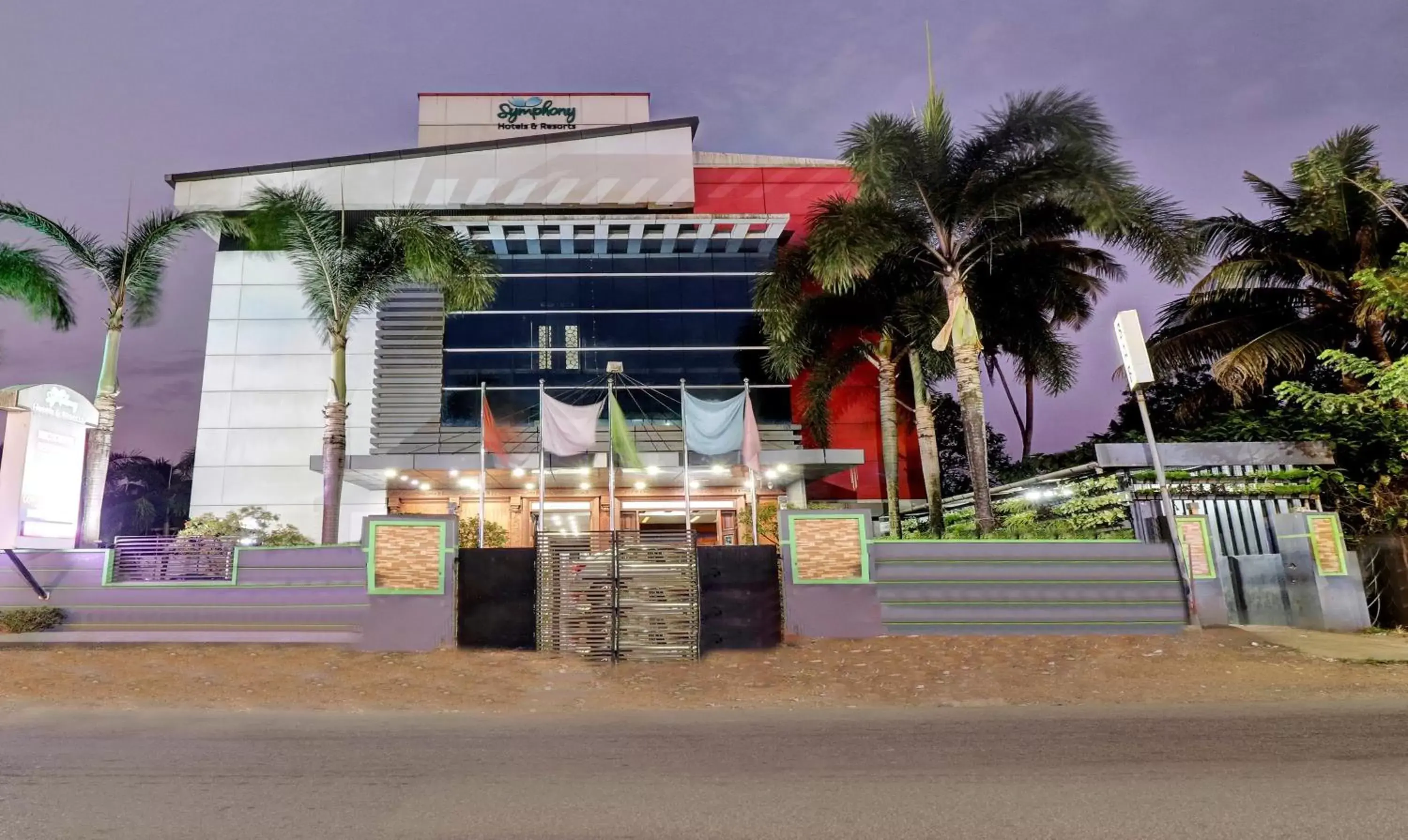Facade/entrance in Treebo Symphony Hotels And Resorts Angamally Facade/entrance in Treebo Symphony Hotels And Resorts Angamally
