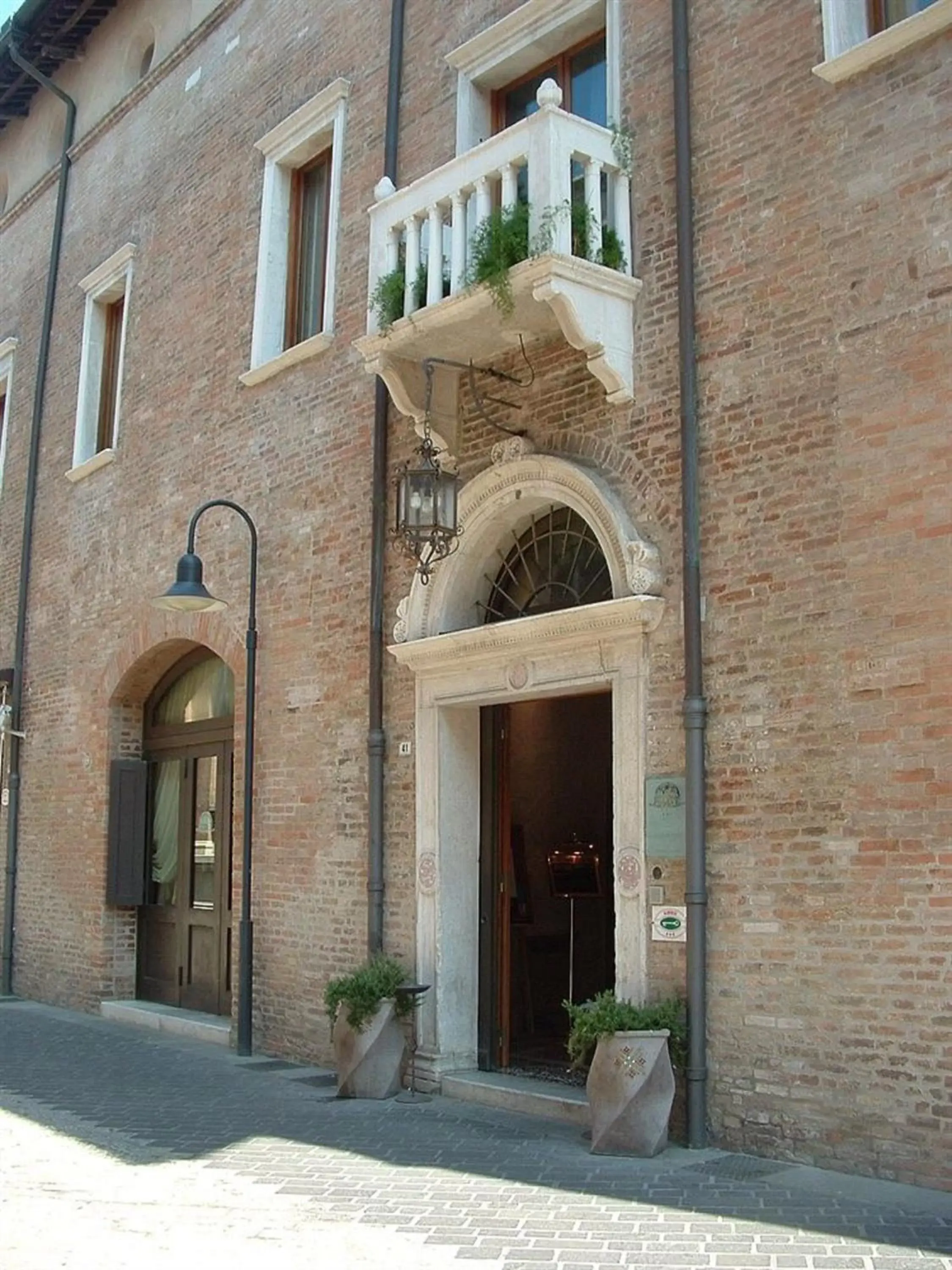 Facade/entrance in Albergo Cappello