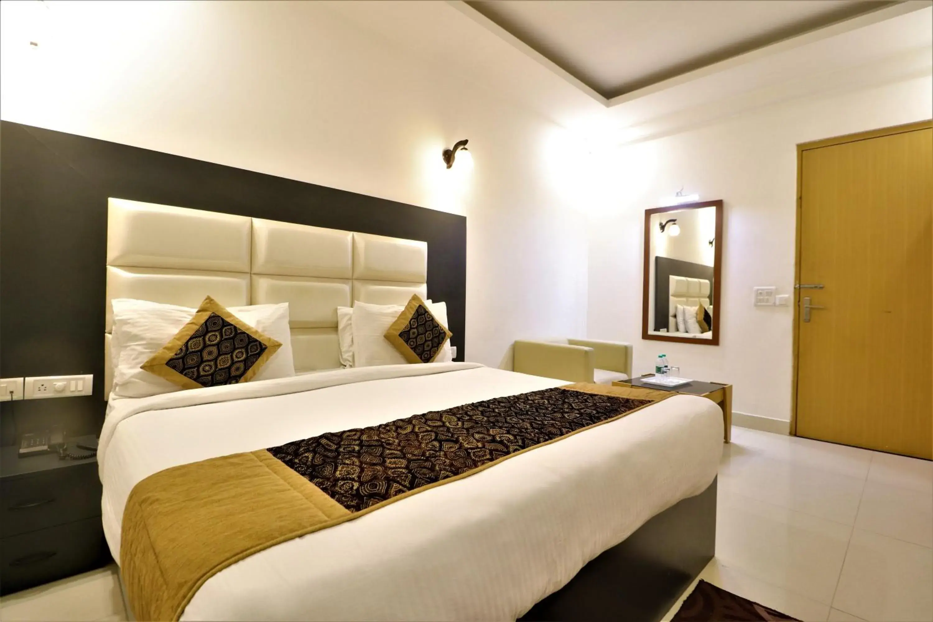 Photo of the whole room, Bed in Hotel Aeropath Near IGI Airport Delhi