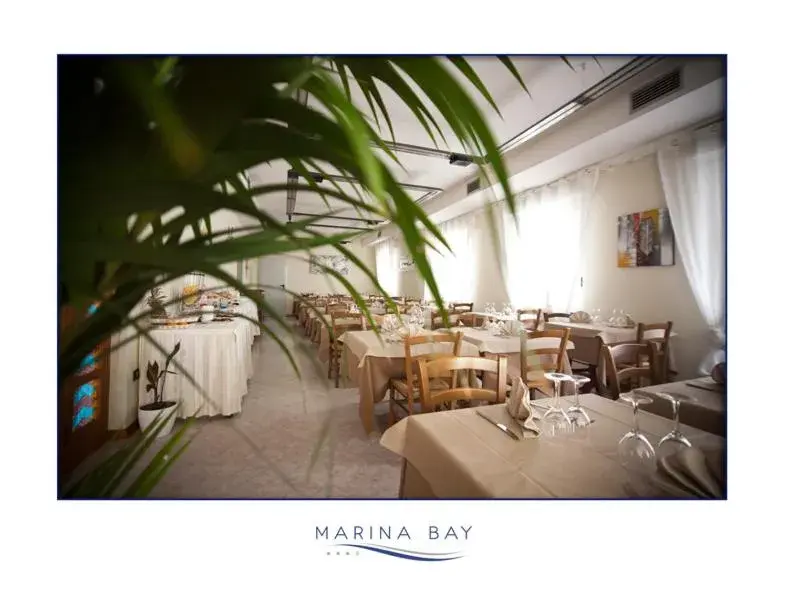Restaurant/Places to Eat in Hotel Marina Bay