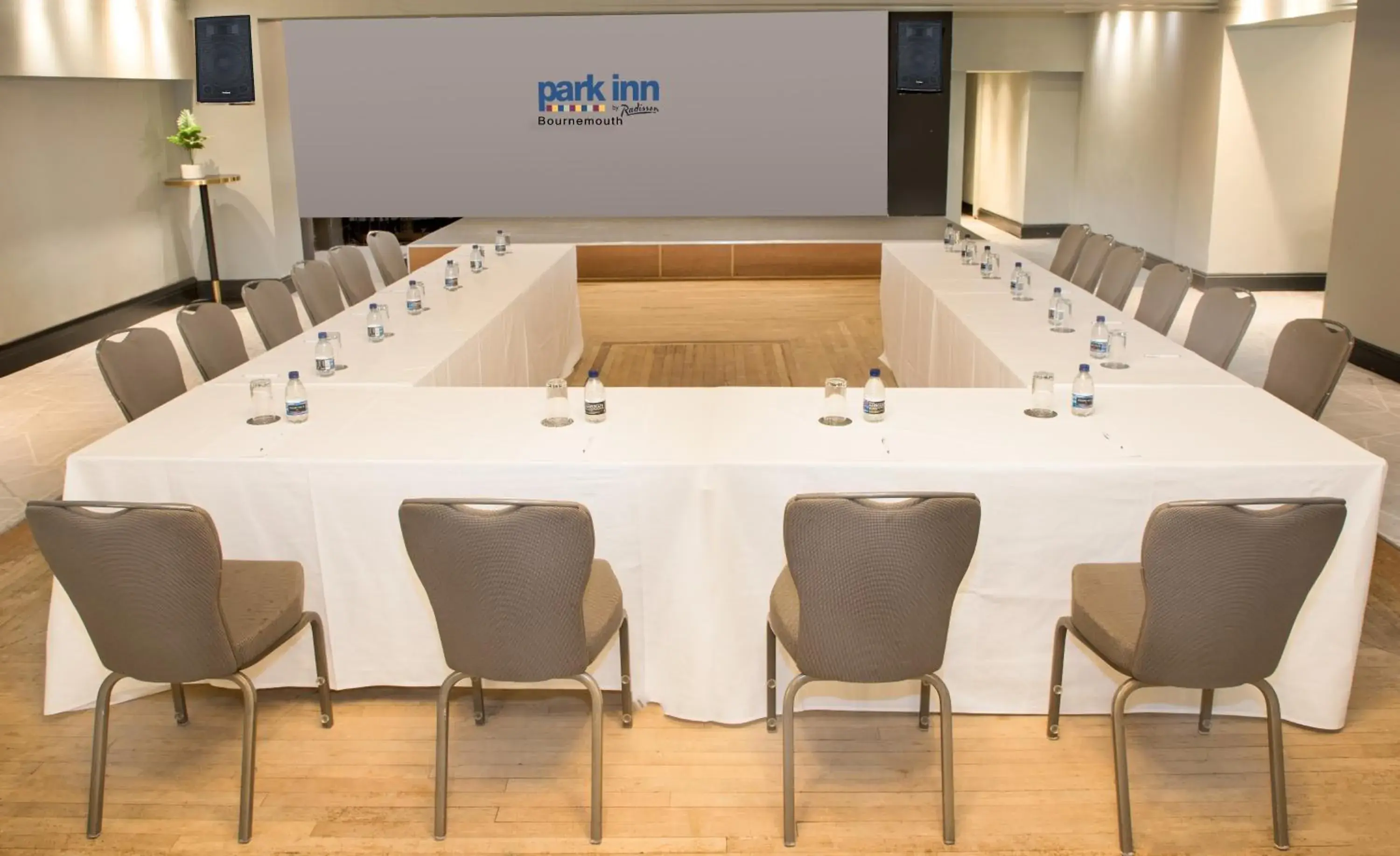 Meeting/conference room in Park Inn by Radisson Bournemouth