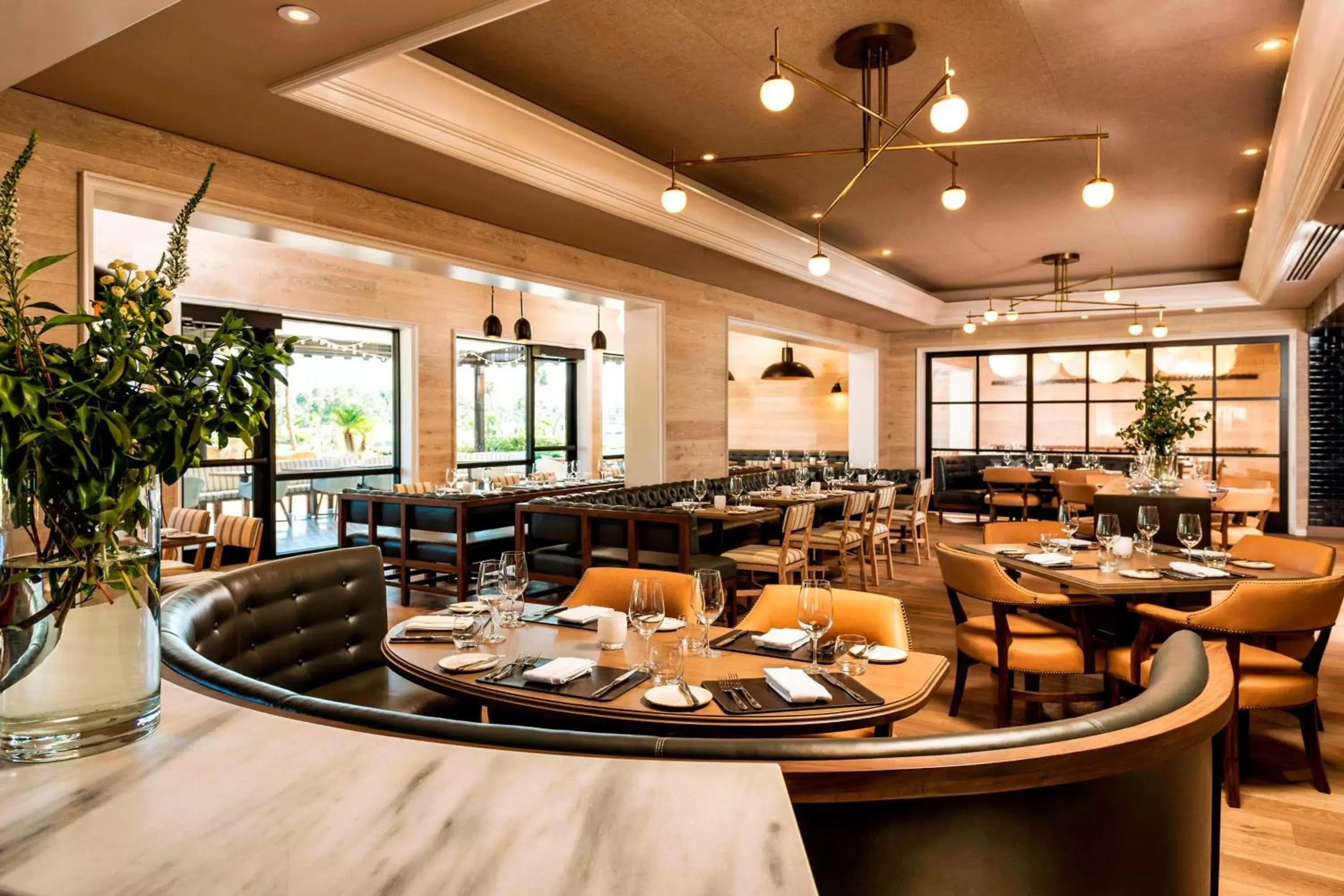 Kitchen or kitchenette, Restaurant/Places to Eat in JW Marriott Miami Turnberry Resort & Spa