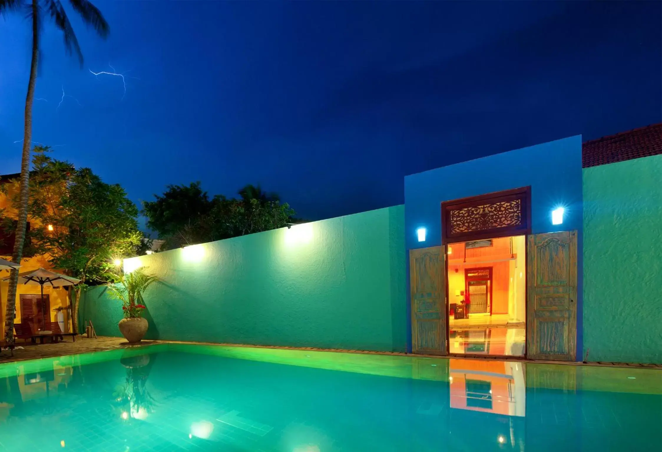 Property building in Dickman Resort "The Boutique Hotel" Property building in Dickman Resort "The Boutique Hotel"