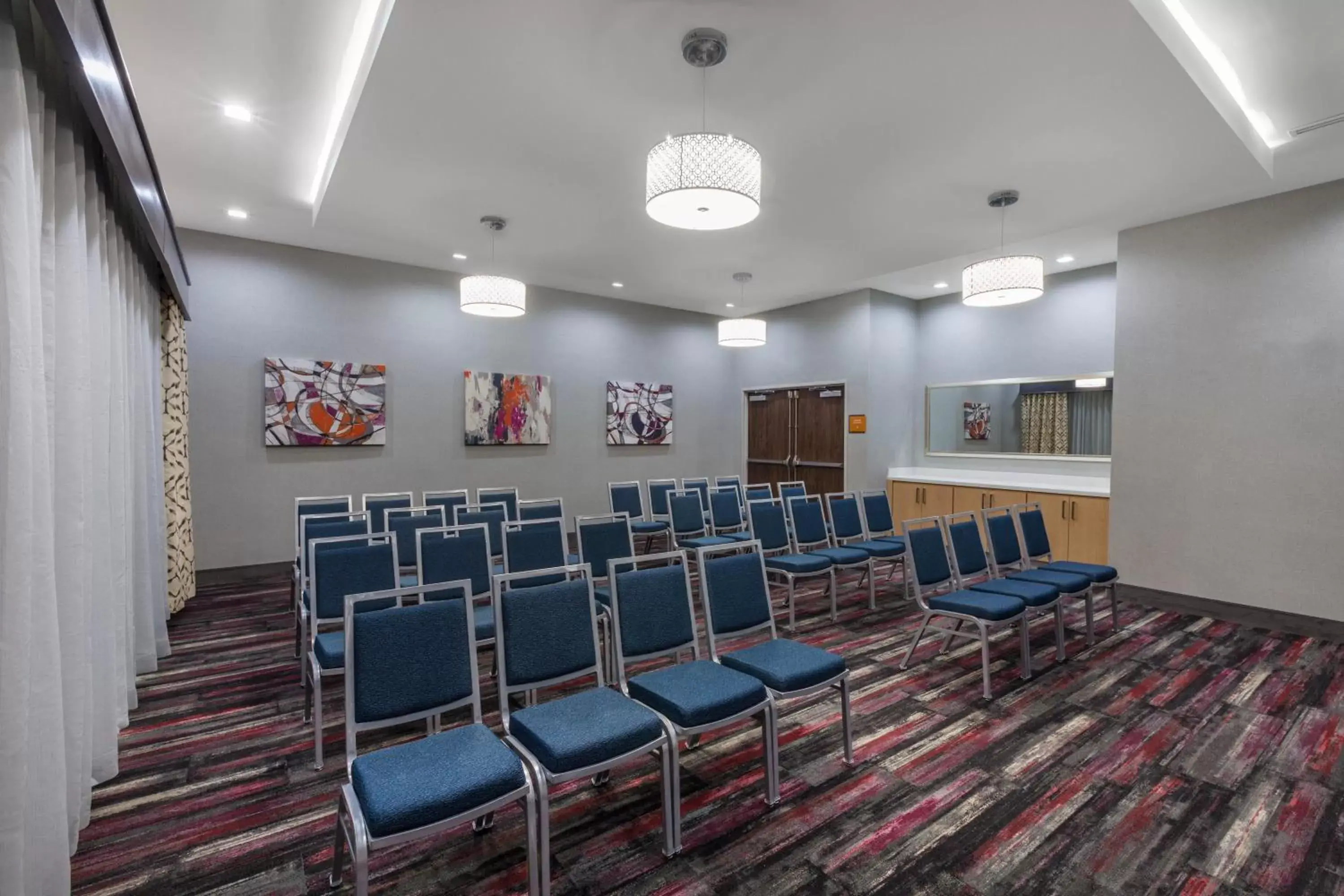 Meeting/conference room in La Quinta by Wyndham Houston East at Sheldon Rd