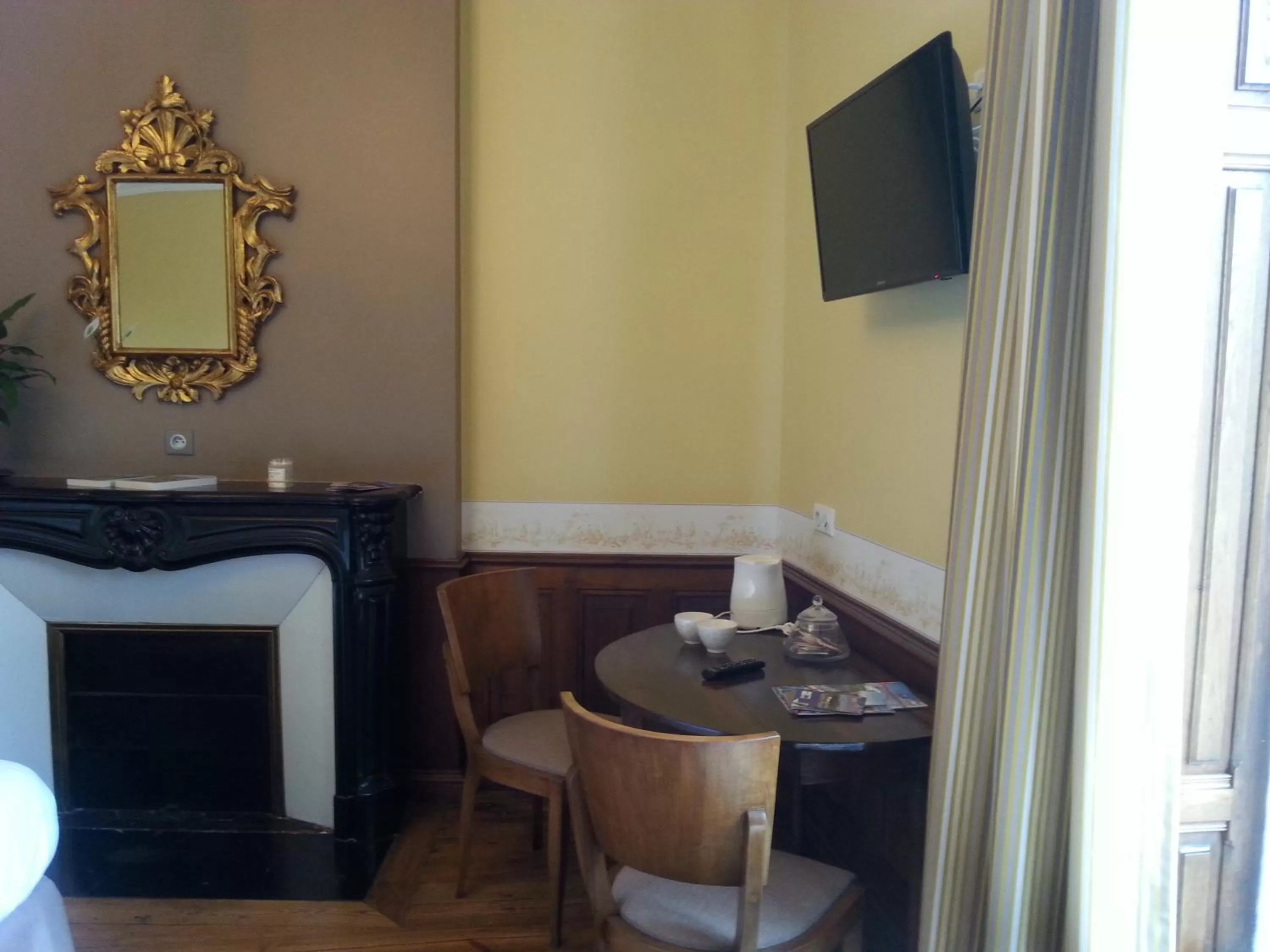 Decorative detail in La Maison d'Adelaïde Chambres d'hôtes