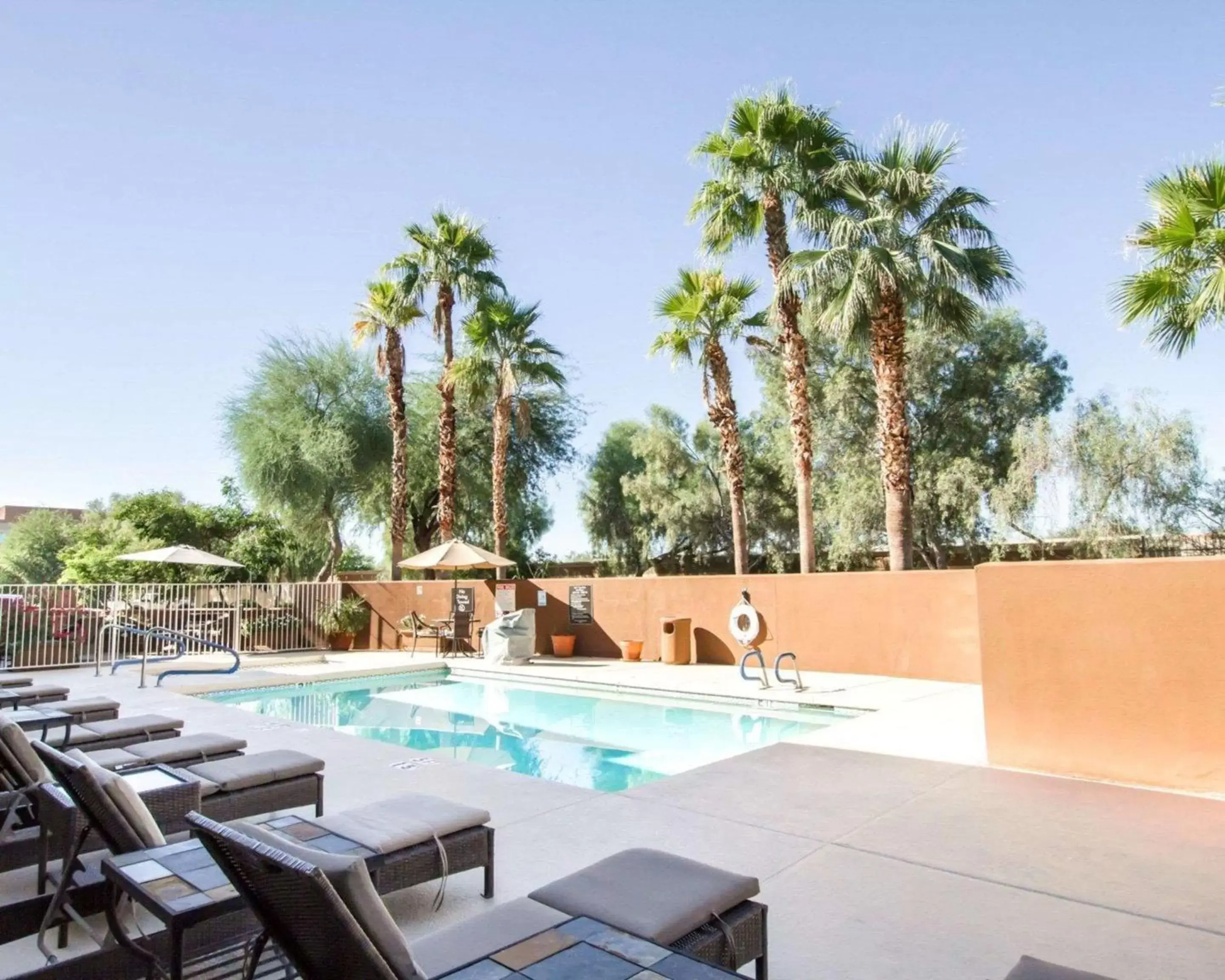 On site, Swimming Pool in Sleep Inn at North Scottsdale Road