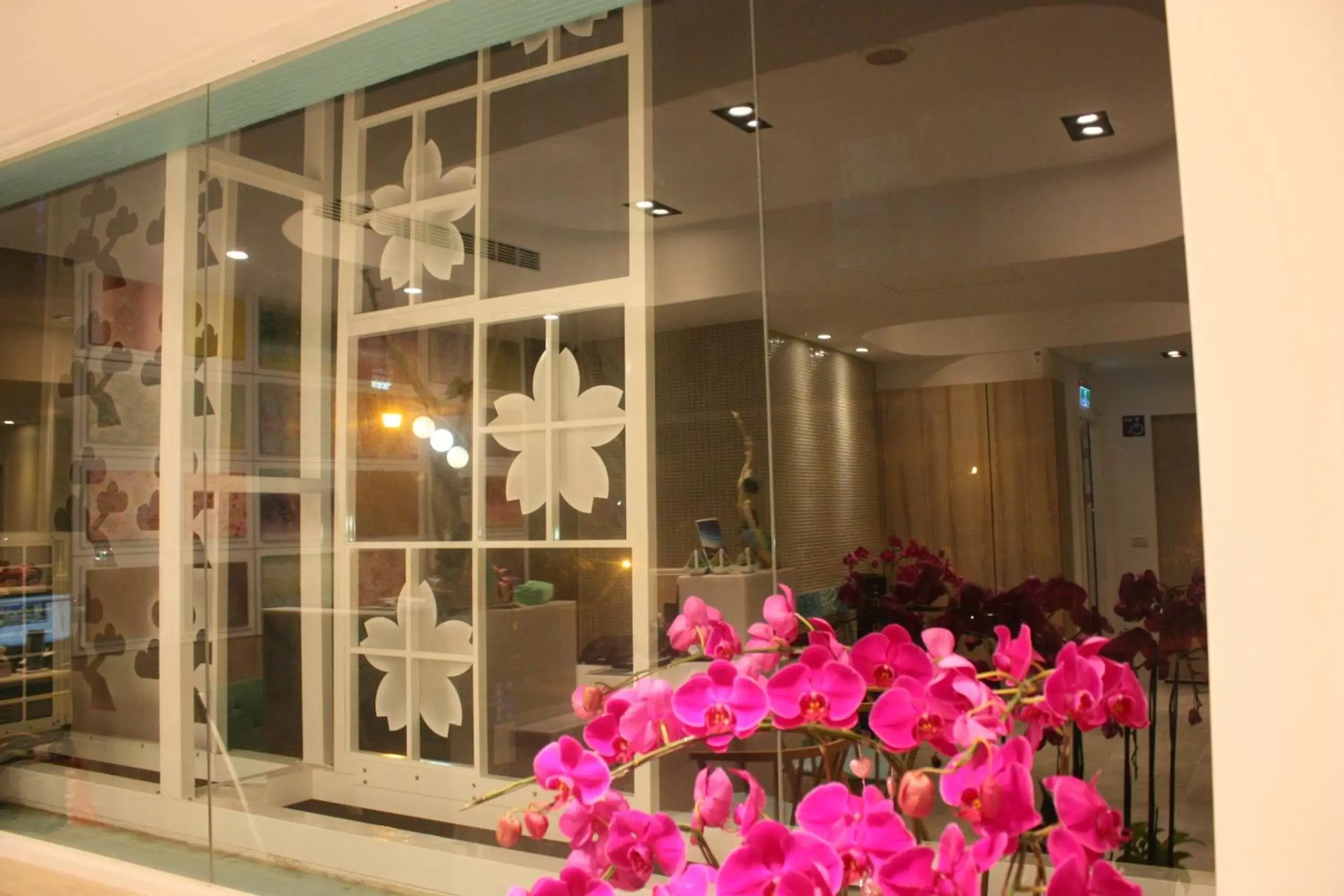 Lobby or reception, Facade/Entrance in Shin Sei Bashi Hotel