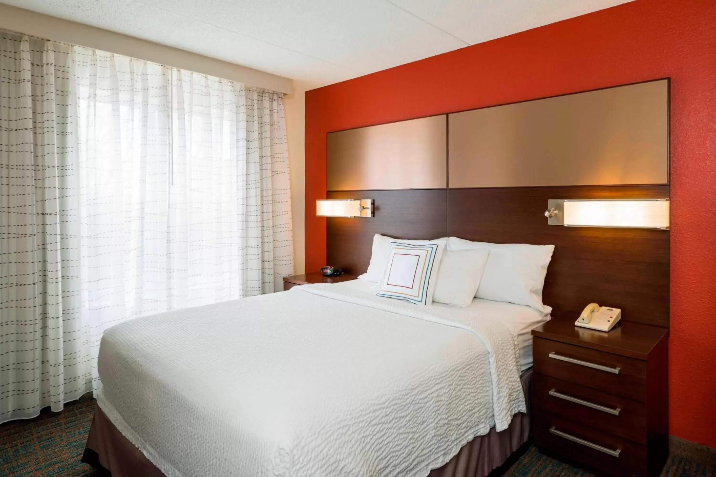 Bedroom, Bed in Residence Inn Boston Framingham