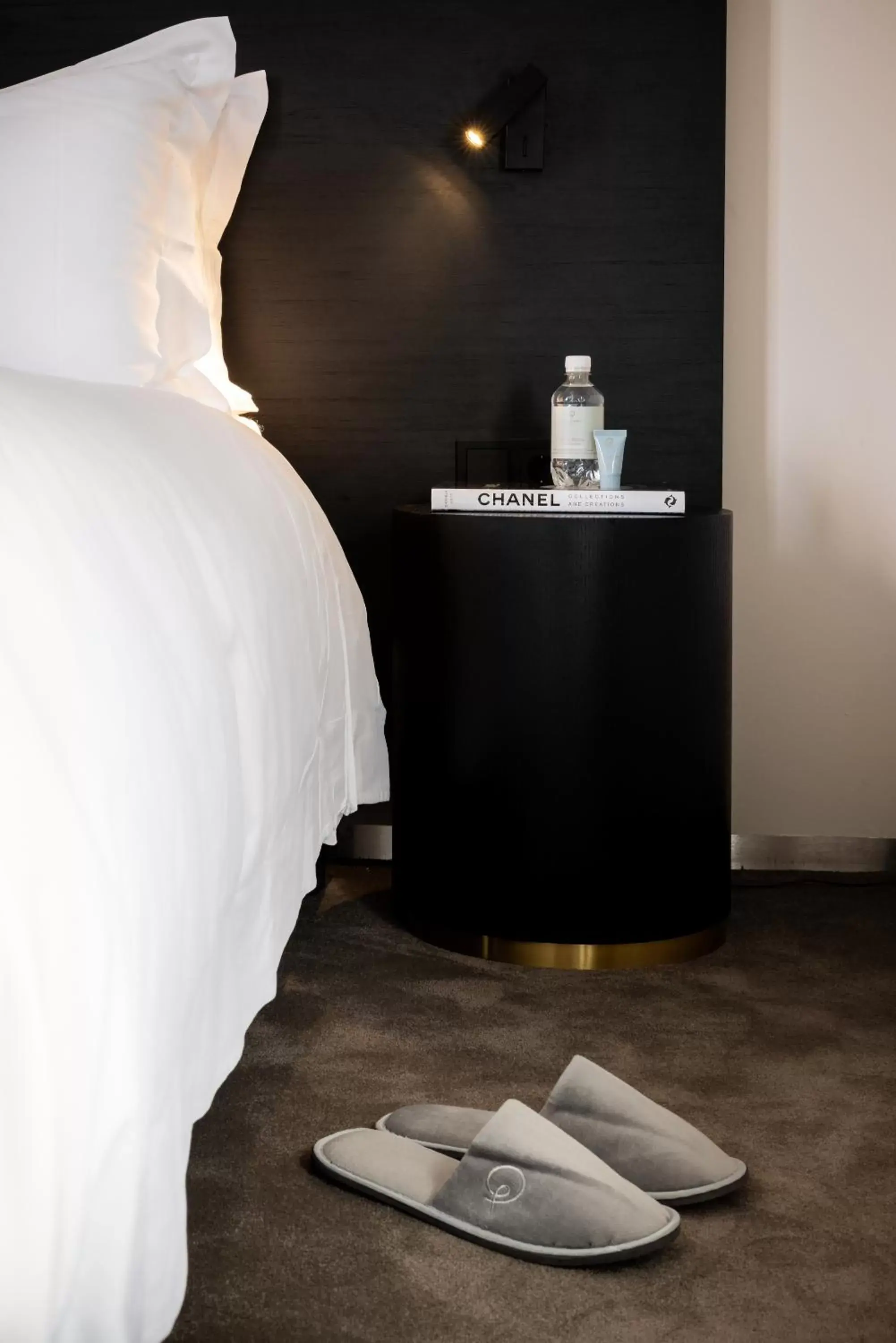 Bedroom, TV/Entertainment Center in Pillows Luxury Boutique Hotel aan de IJssel