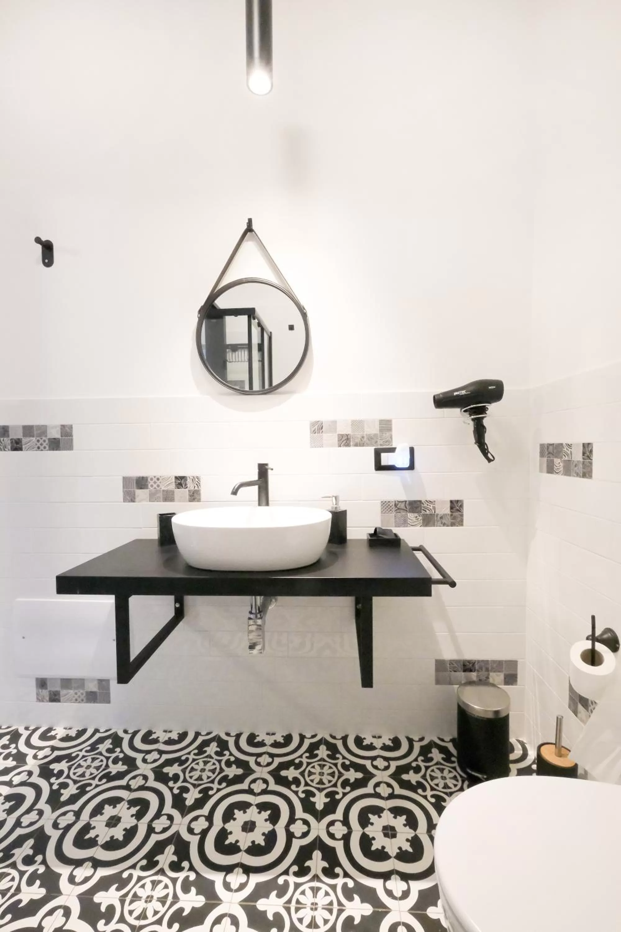 Bathroom in LH51 B&B