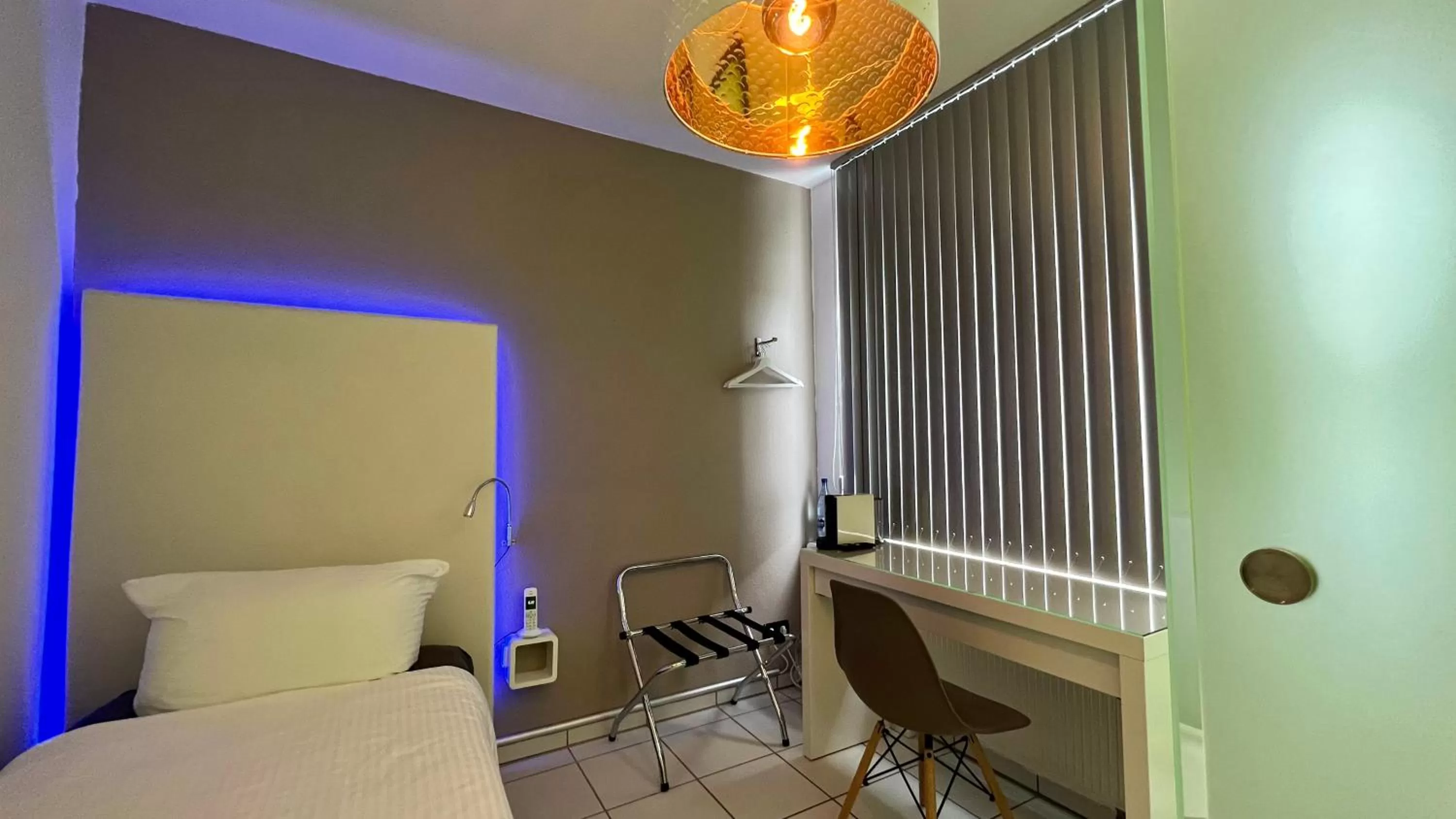 Bedroom, Bed in smart&beautiful Guesthouse