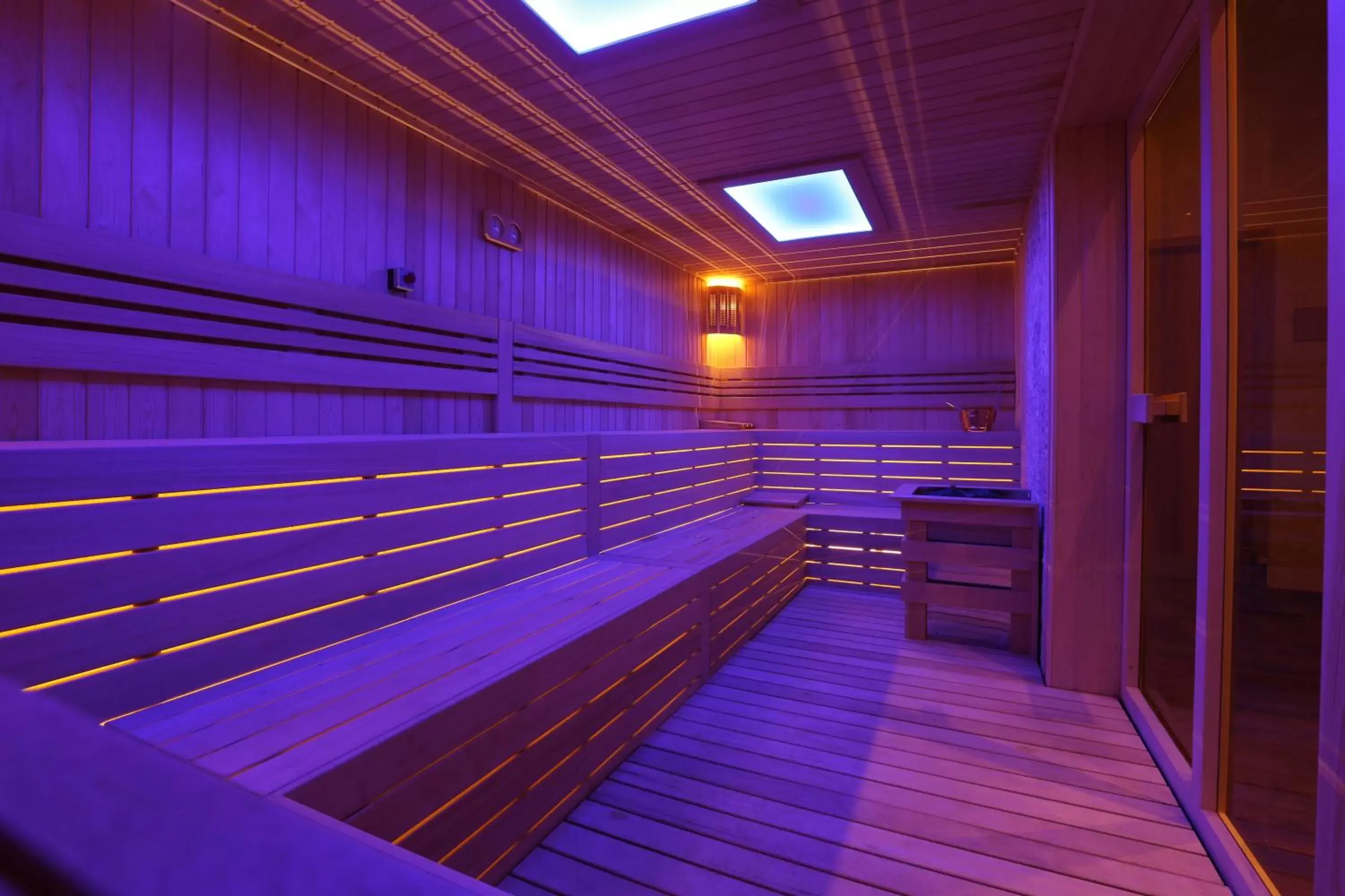 Sauna in Charisma De Luxe Hotel