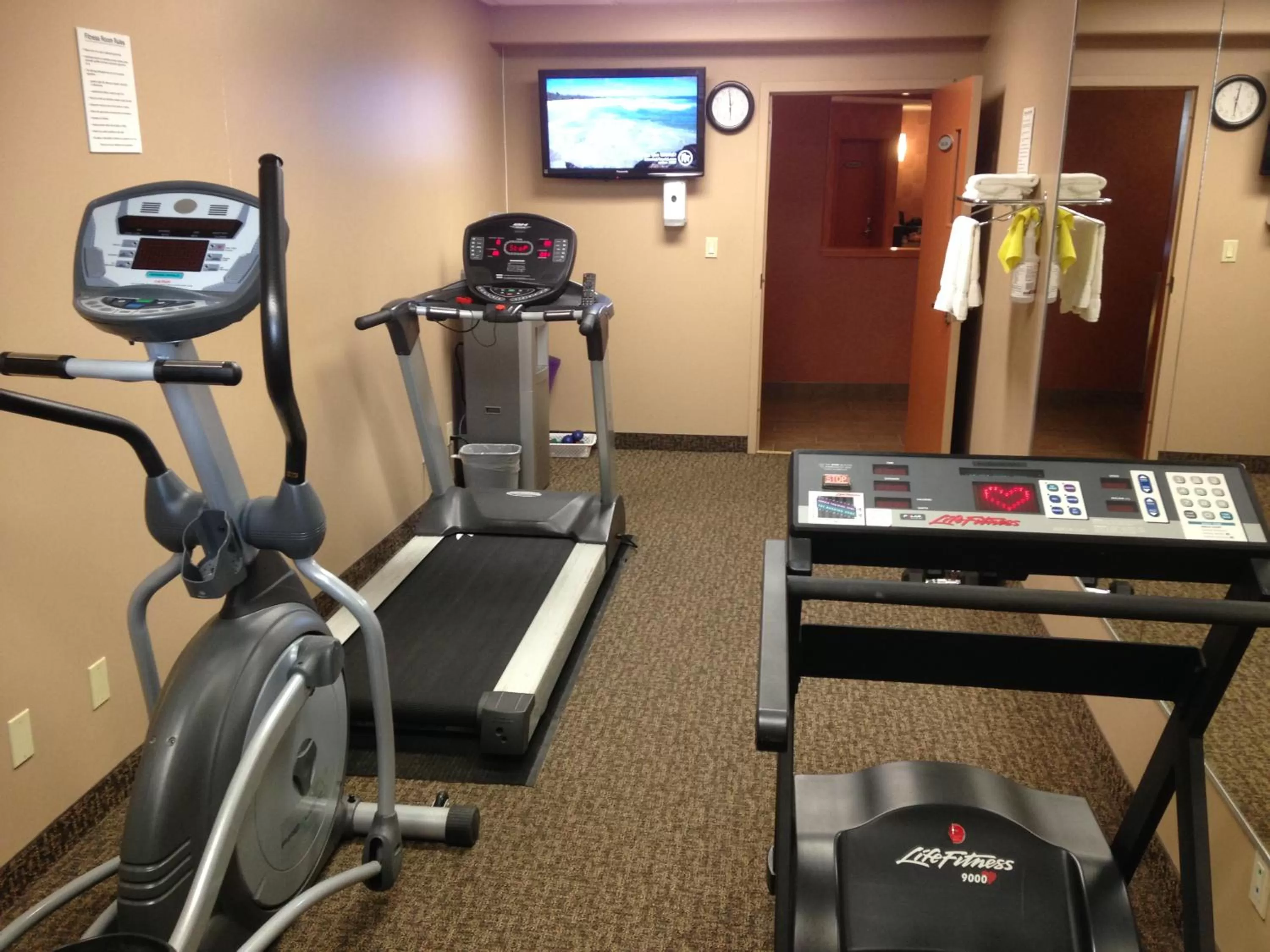 Fitness centre/facilities in Franklin Suite Hotel