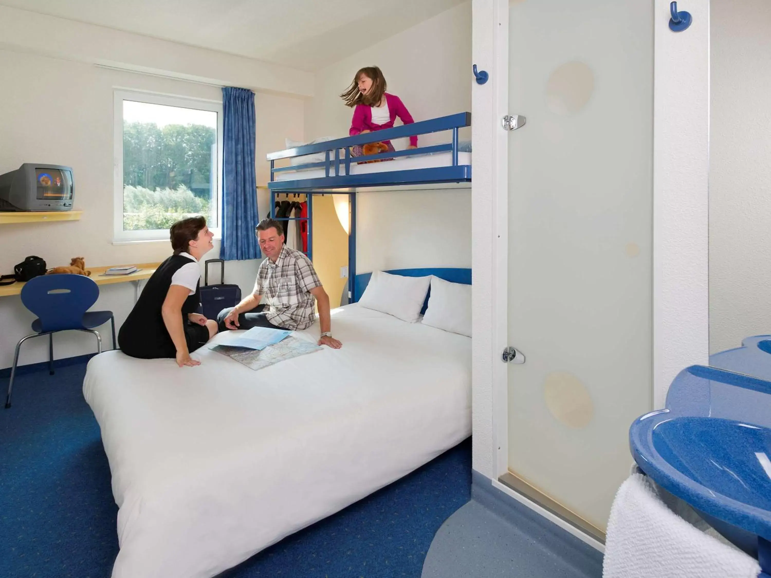 Photo of the whole room in ibis budget Aachen Raeren Grenze