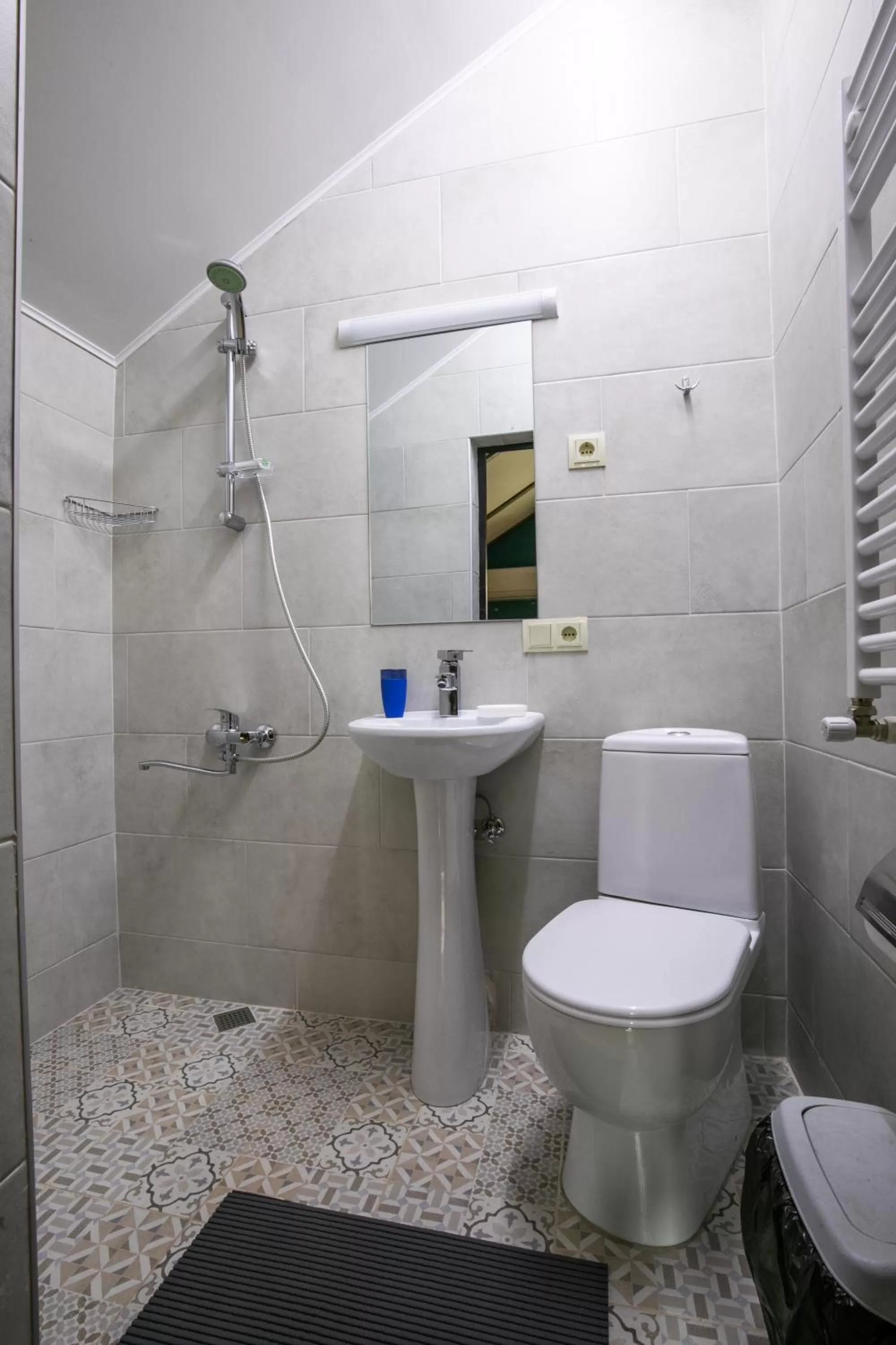 Shower in 3 Heritage Rooms